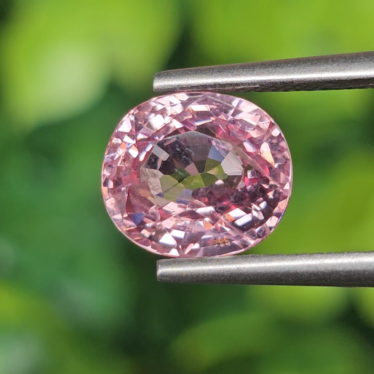 พลอย สปิเนล (Spinel) 3.10 กะรัต (Cts.) พลอยแท้ อัญมณีมงคลประจําวันเกิด เครื่องประดับพลอย