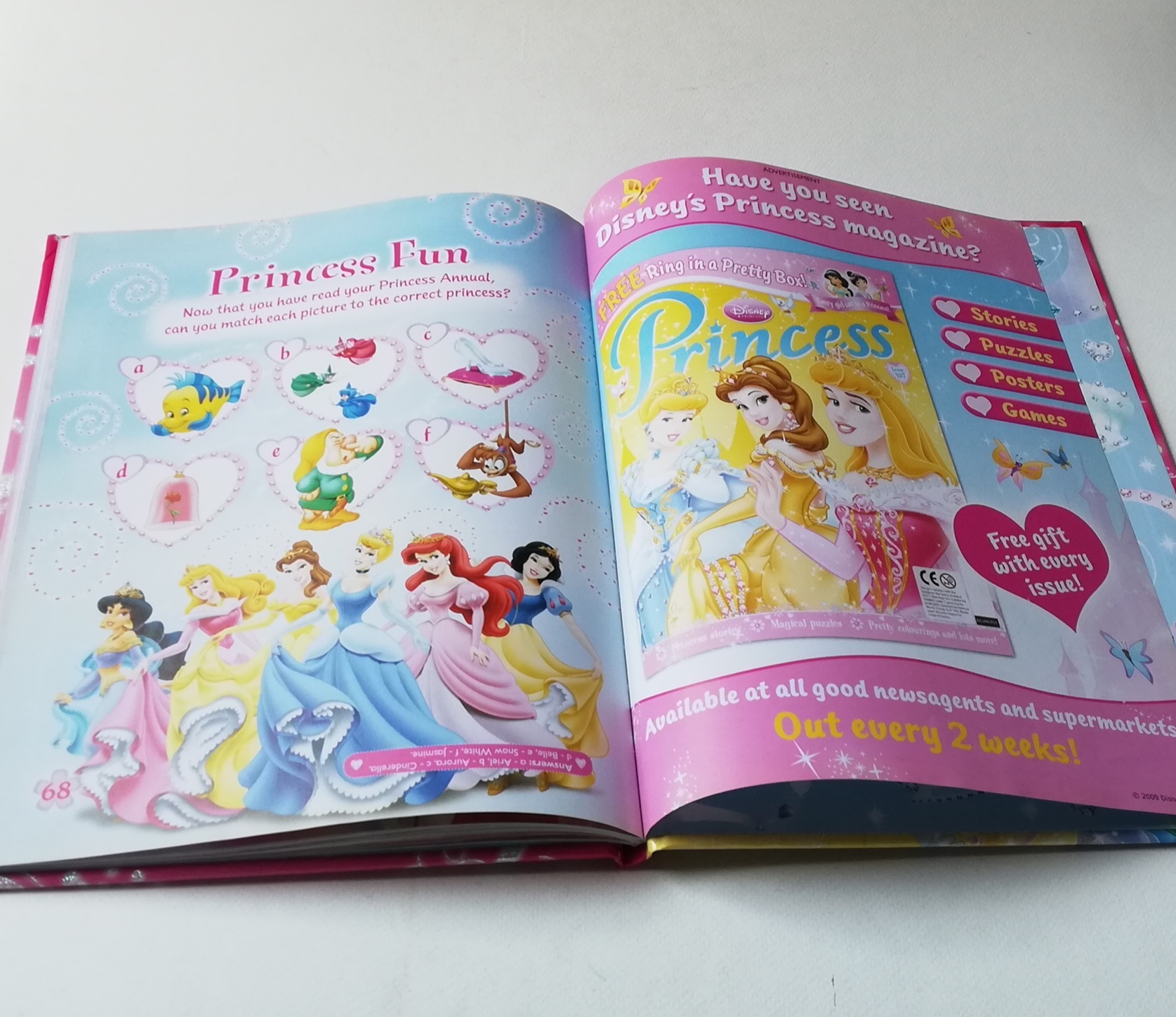 มีหลายภาพ,หนังสือภาพสวย เล่มใหญ่ ปกแข็ง นิทานและเกมส์ เจ้าหญิงดิสนีย์ ภาษาอังกฤษ Disney Princess Annual 2010 :- สโนไวท์ ออโรร่า ซินเดอเรลล่า แอเรียล แบลล์ และ จัสมิน จาก อลาดิน