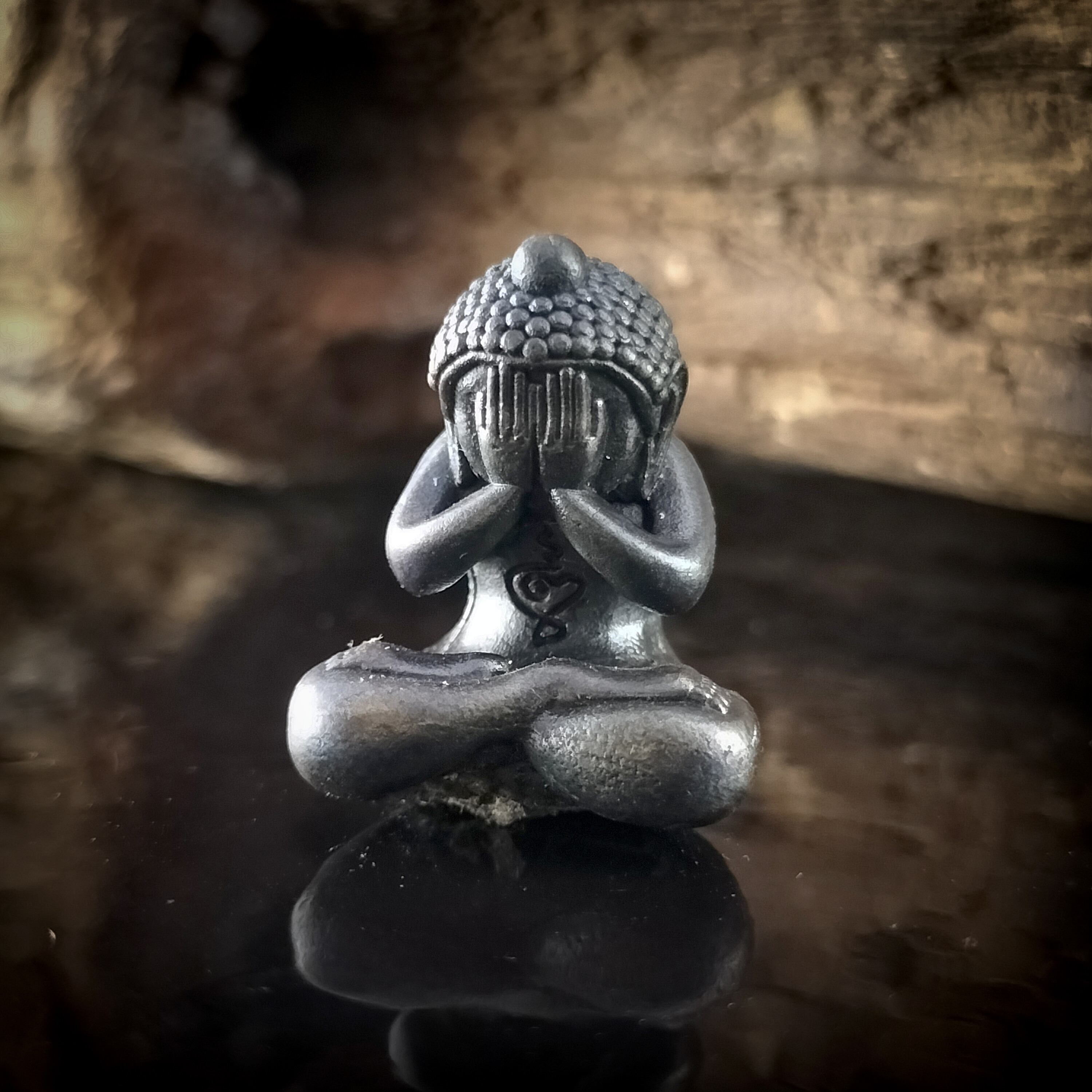 พระปิดตาพญาบังบด อุดว่านเครือร้อยปลา (หลวงปู่มี ฐิตสาโล วัดโพนทอง อายุ112ปี)