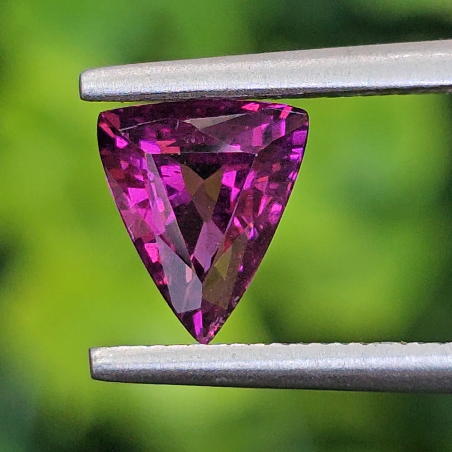 พลอย อุมบาไลต์ การ์เน็ต Umbalite Garnet 1.16 กะรัต (Cts.) ดิบ Unheated ลอยแท้ อัญมณีมงคลประจําวันเกิด เครื่องประดับพลอย