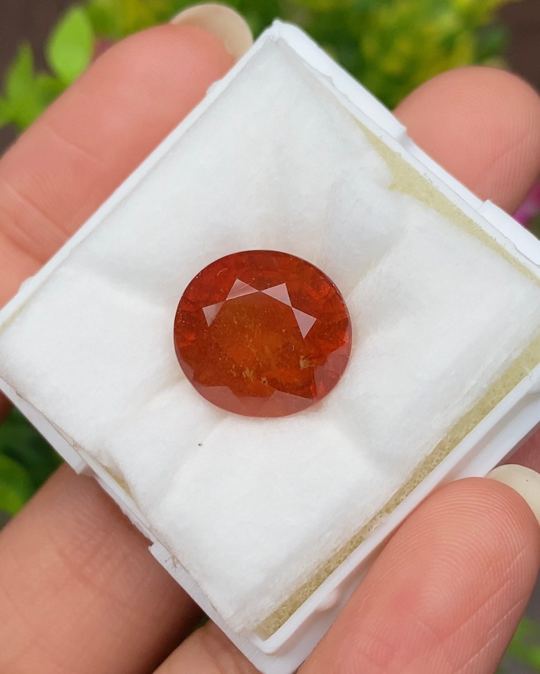 พลอย ออเรนจ์ แซฟไฟร์ สีส้ม Orange Sapphire 14.75กะรัต (Cts.) พลอยแท้ อัญมณีมงคลประจําวันเกิด เครื่องประดับพลอย