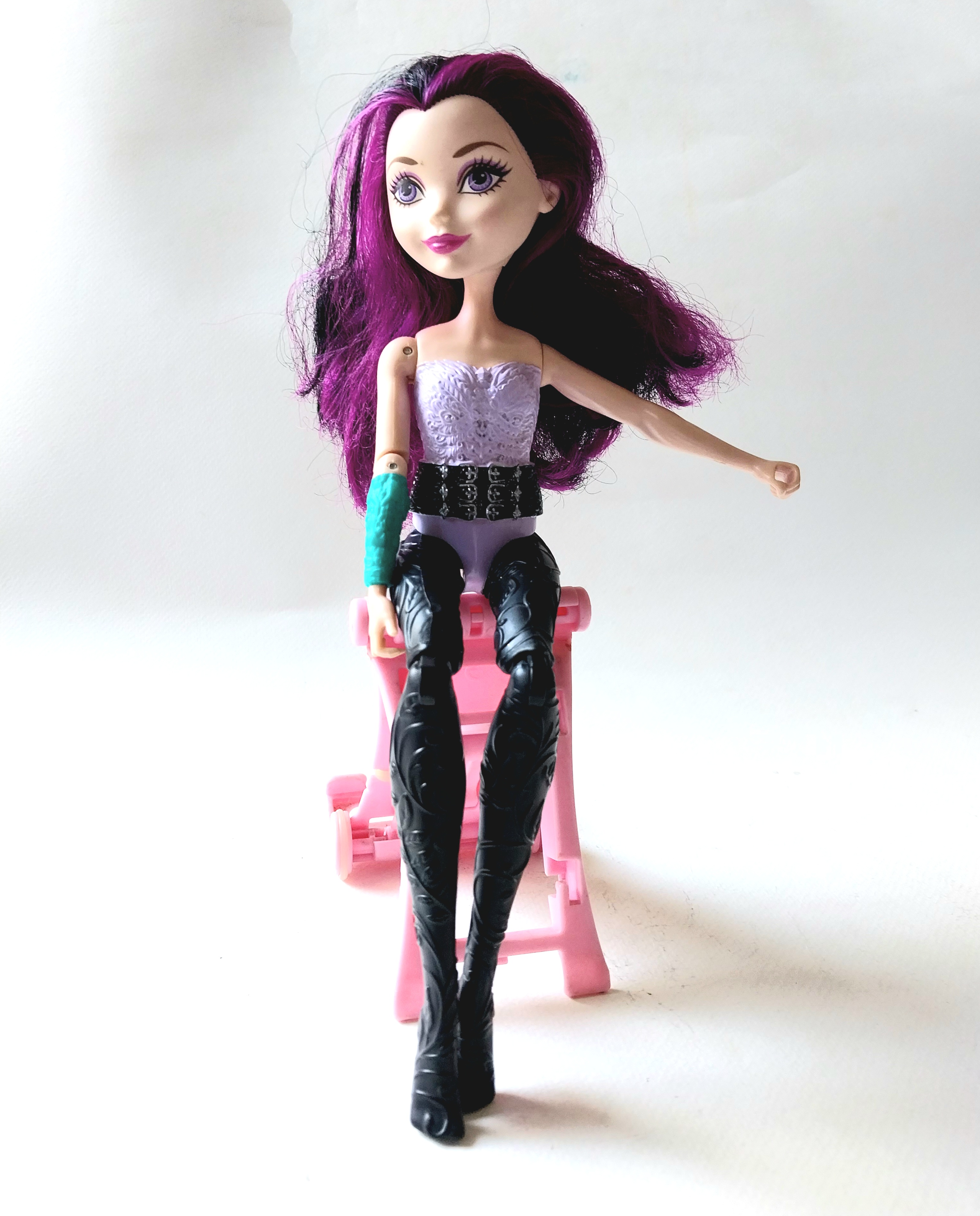 มีหลายภาพ,ตุ๊กตาเอฟเวอร์อาฟเตอร์ไฮข้อต่อ Ever After High ,Raven Queen Magic Arrow Dolls**ระบบกลไกแขนอยู่ด้านหลัง, ทำงานไม่ค่อยดี ,ผมหยาบ