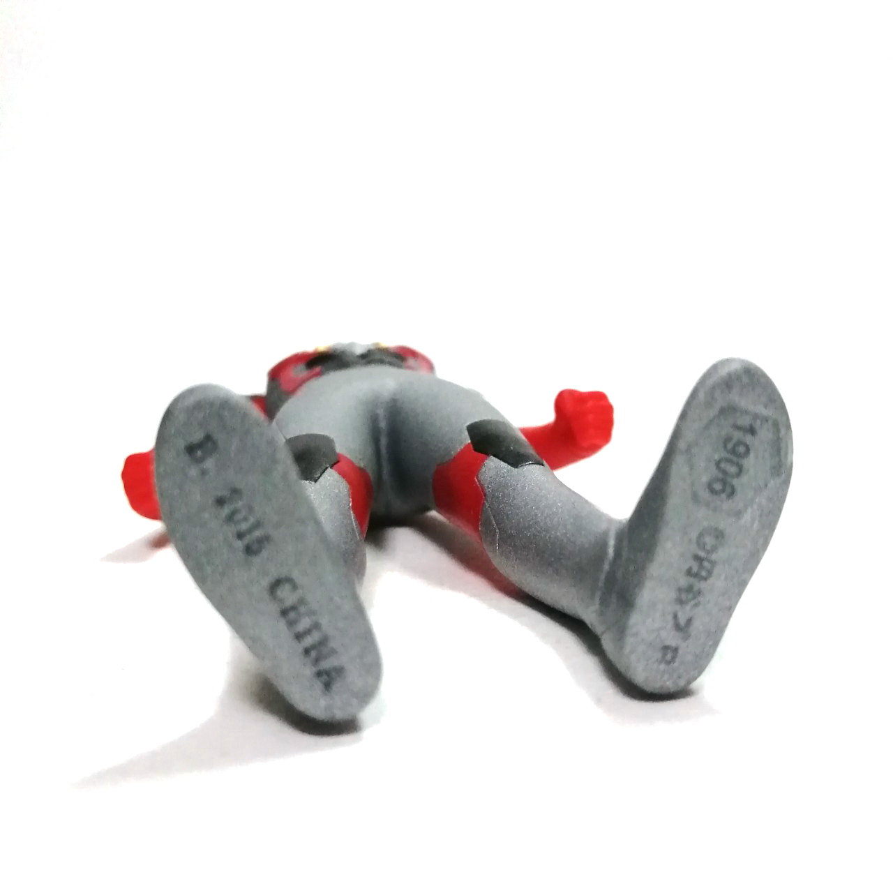 ซอฟ 5.5 นิ้ว ขนาดตามรูป อุลตร้าแมนเอ๊กซ์ ร่างปกติ สภาพดี มีปั๊ม ไม่มีสติ๊กเกอร์ มีรอยบ้าง