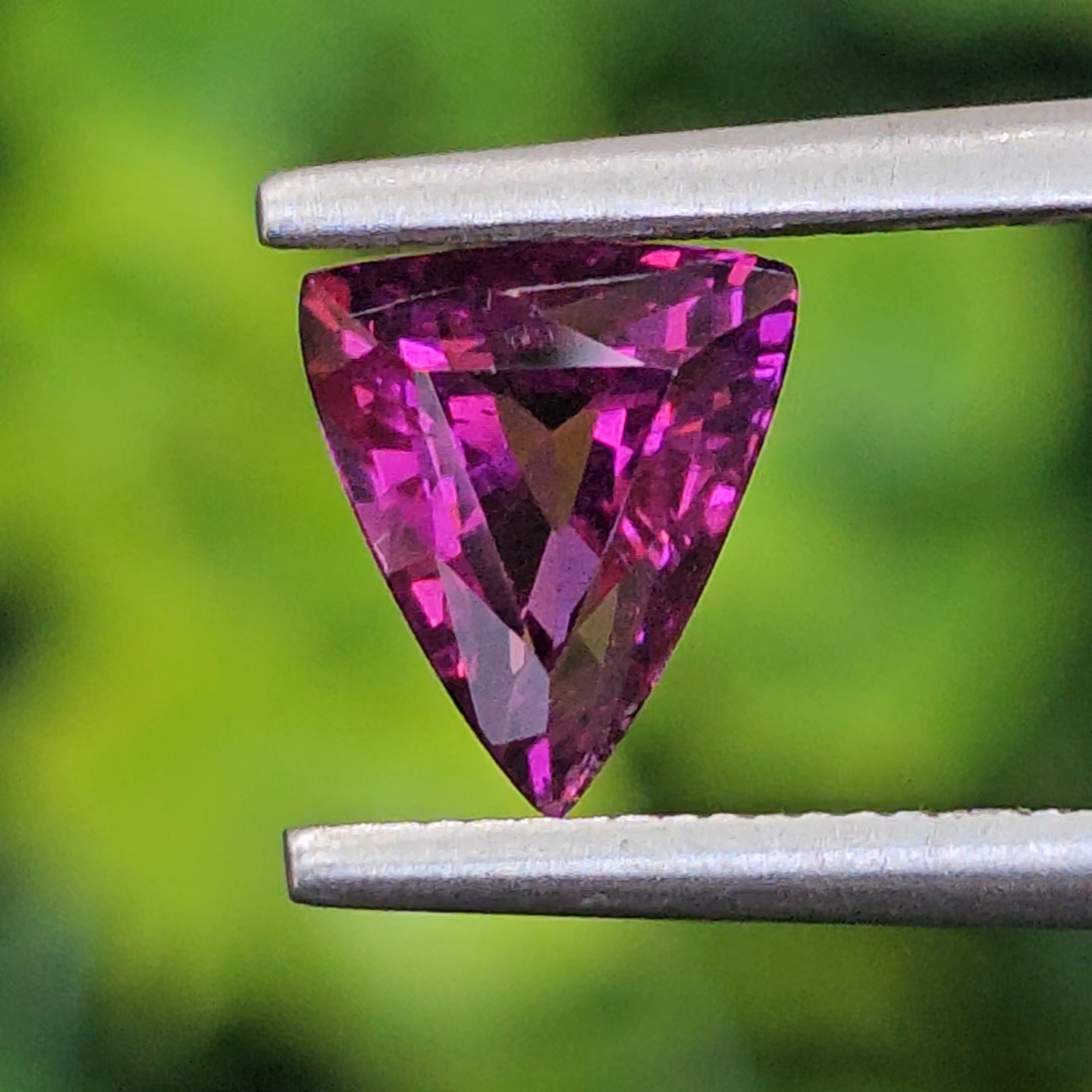 พลอย อุมบาไลต์ การ์เน็ต Umbalite Garnet 1.16 กะรัต (Cts.) ดิบ Unheated ลอยแท้ อัญมณีมงคลประจําวันเกิด เครื่องประดับพลอย