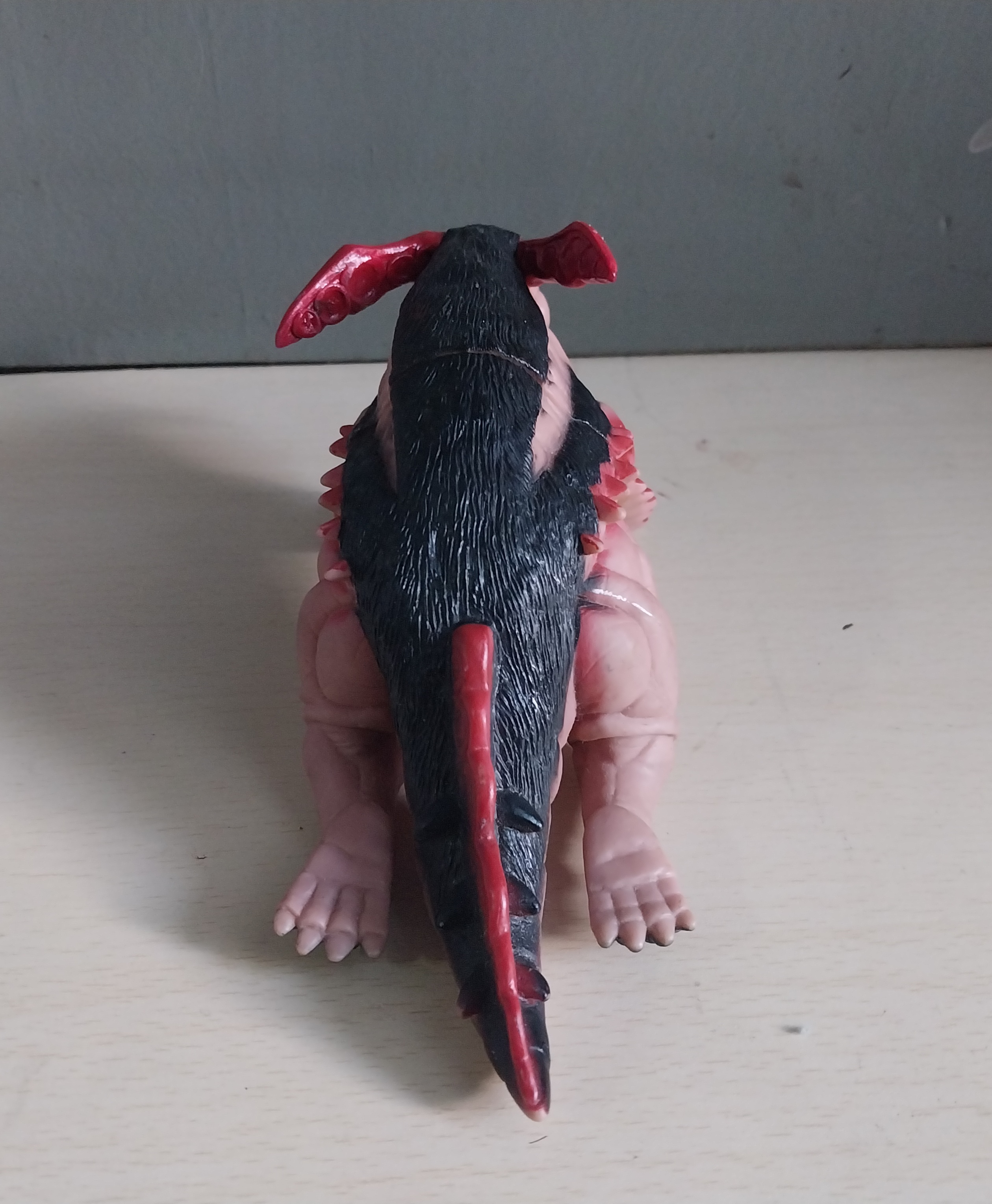 มีหลายภาพ ***โม หูอีกข้าง และทำสีใหม่อีกข้างให้เหมือนกัน ซอฟขนาดประมาณ7" ตามภาพ สัตว์ประหลาดคิงมอเรอเรท จาก อุลตร้าแมนทัก้า