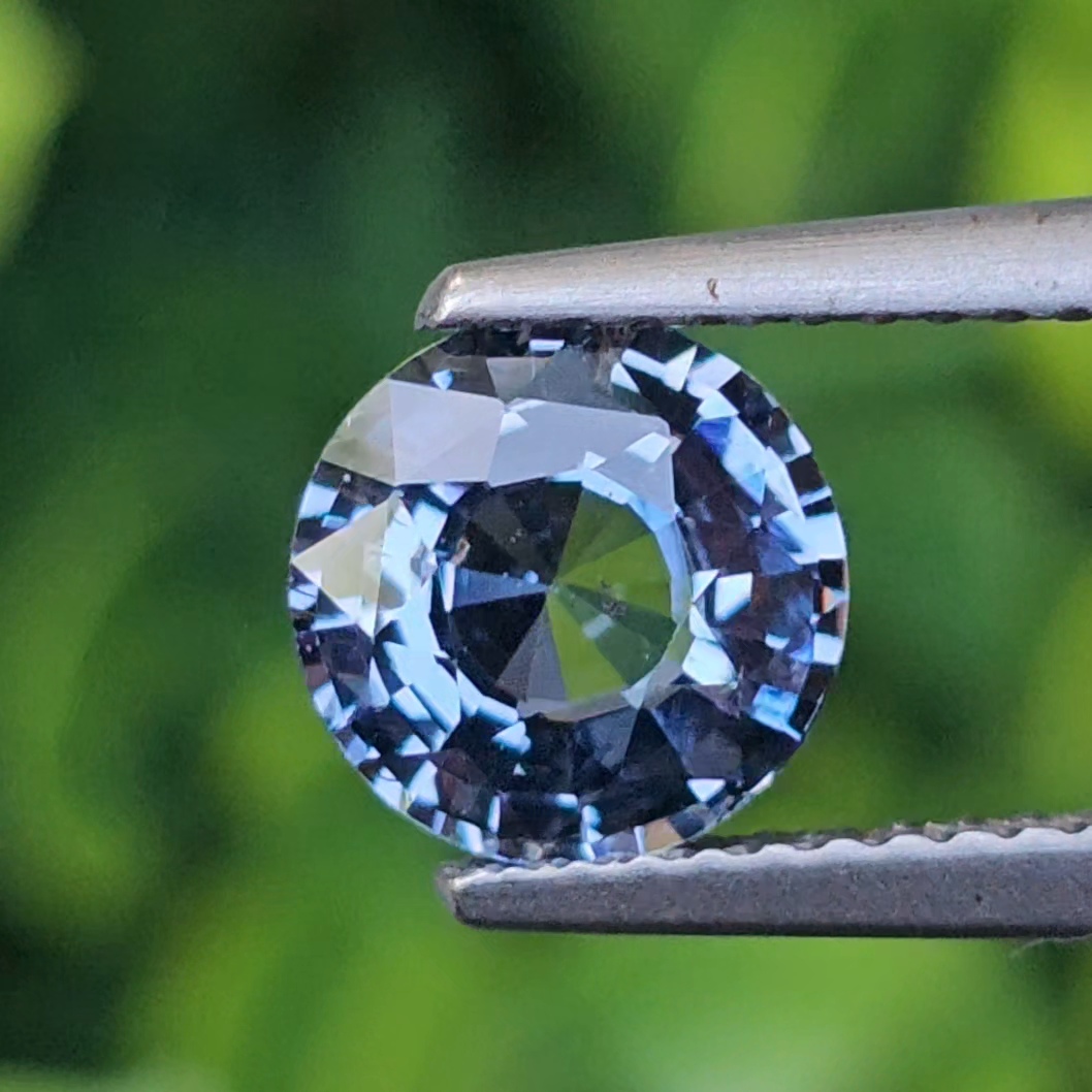 สปิเนล (Spinel ) 1.56 กะรัต (Cts.) พลอยแท้ อัญมณีมงคลประจําวันเกิด เครื่องประดับพลอย