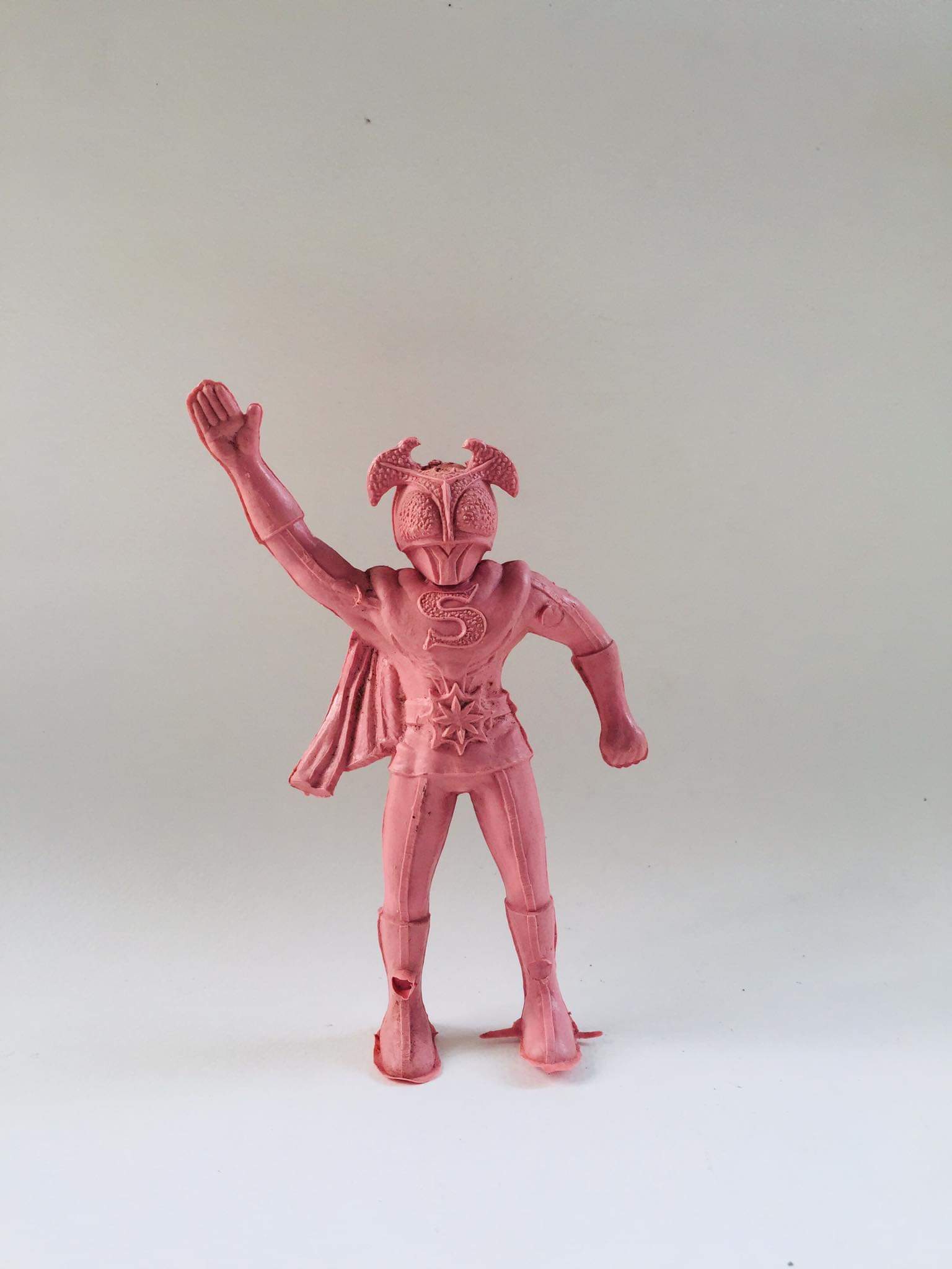 ตุ๊กตุ่นแอ๊นท์ ตัวแข็ง สีชมพู ขนาด 5-5.5นิ้ว ไรเดอร์สตรองเกอร์ มือสองสภาพดี ไม่ชำรุด