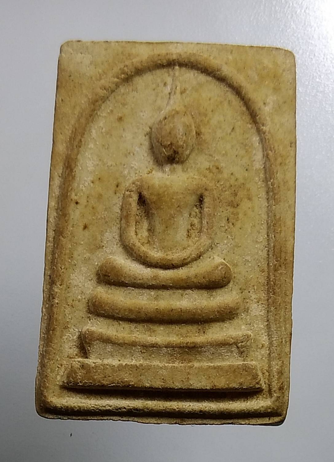 ผ223 พระสมเด็จ5อังคาร หลังสุธรรมเจดีย์ หลวงปู่เหรียญ วัดอรัญญบรรพต จ.หนองคาย ปี 2536