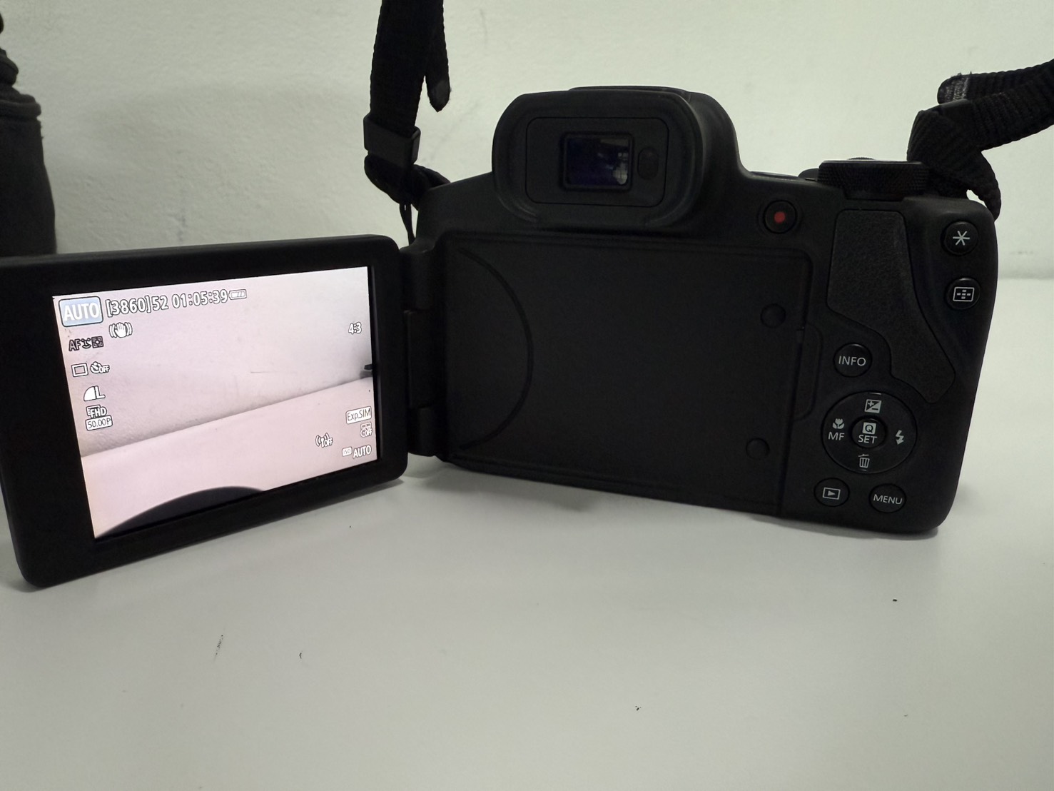 กล้อง Canon PowerShot SX70 HS เลน 35mm equiv + กระเป๋า + สายชาร์จ