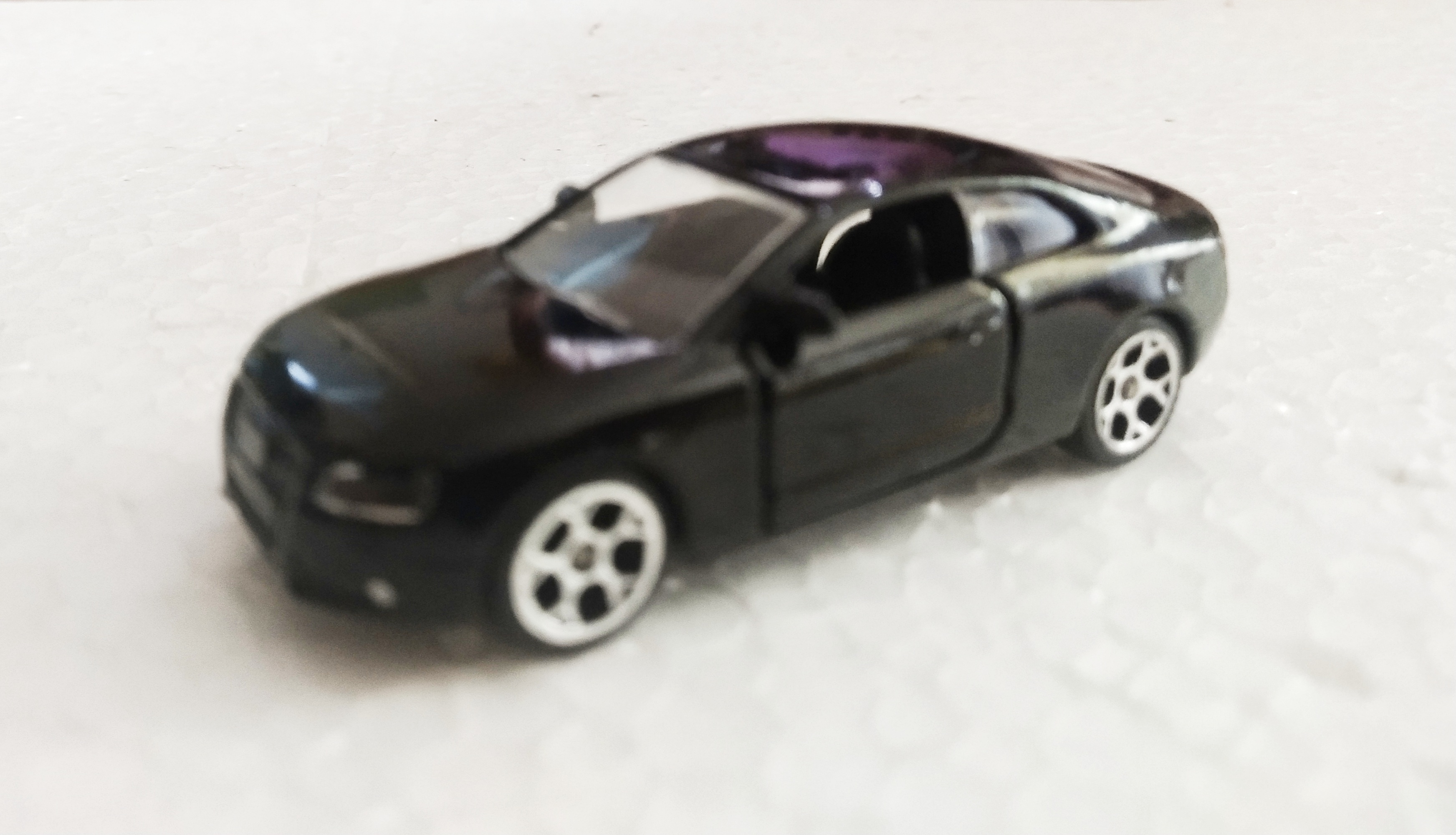 โมเดลรถเหล็ก ออดี้ Audie Die cast ,Majorette สีดำ เปิดประตูได้ มือ2 สภาพใหม่