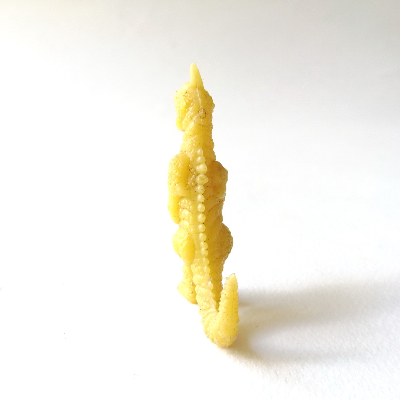 ตุ๊กตุ่นแอ๊นท์ถุงถั่ว สัตว์ประหลาด ขนาด 2.5 นิ้ว สีเหลือง มีนอที่จมูก งานเก่าหายาก สภาพดี