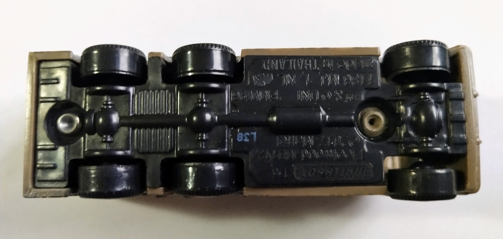 ของเล่น ของสะสม**ไม่มีแพ็ค รถเหล็ก รภบรทุก 6 ล้อ Die cast 6-wheel truck, Matchbox, แม็ทบ๊อก