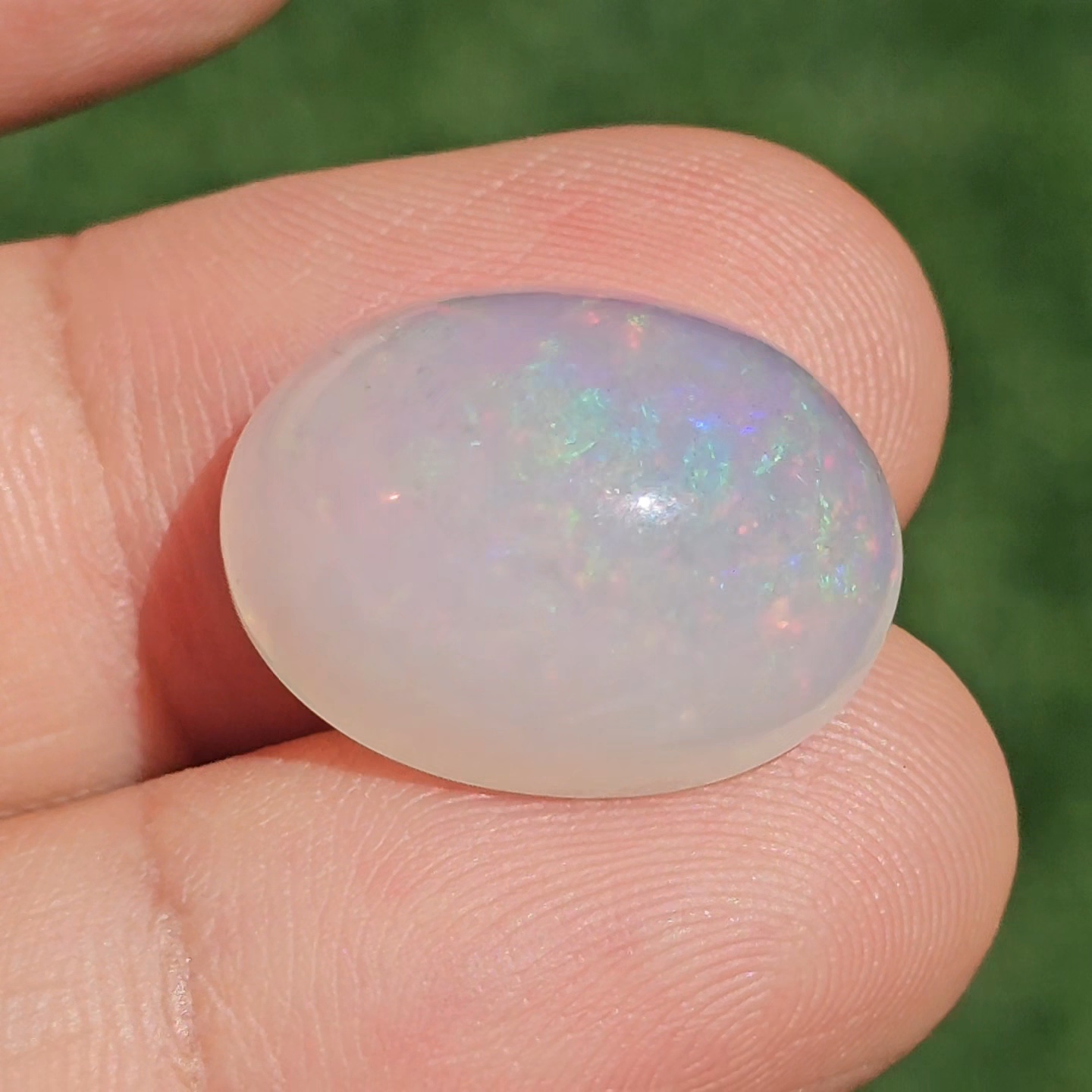 พลอย ไวท์ โอปอล White Opal 12.20 กะรัต (Cts.) พลอยแท้ อัญมณีมงคลประจําวันเกิด เครื่องประดับพลอย