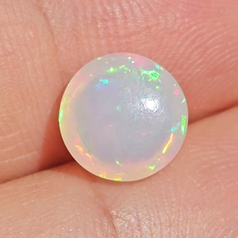 พลอย ไวท์ โอปอล White Opal 1.89 กะรัต (Cts.) พลอยแท้ อัญมณีมงคลประจําวันเกิด เครื่องประดับพลอย