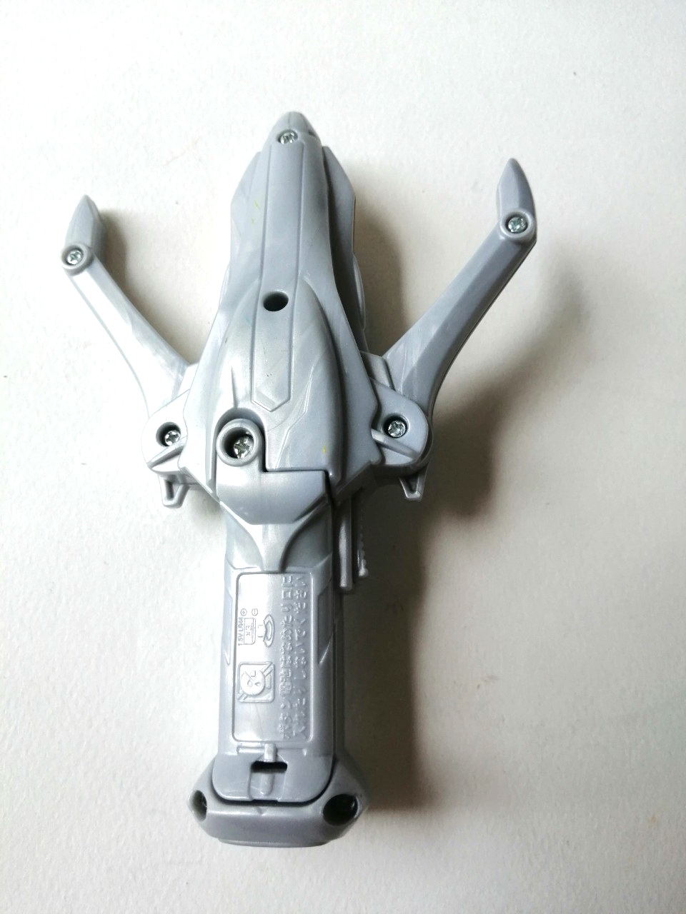 อุปกรณ์แปลงร่างของอุลตร้าแมน กิงกะ ", กิงกะสปาร์ค" ขนาด 5 นิ้ว รุ่นนี้มีเพียงไฟ ตามภาพ ไม่มีเสียง ไม่มีตัวอ่านเซนเซอร์ ไม่สามารถเล่นกับตุ๊กตา