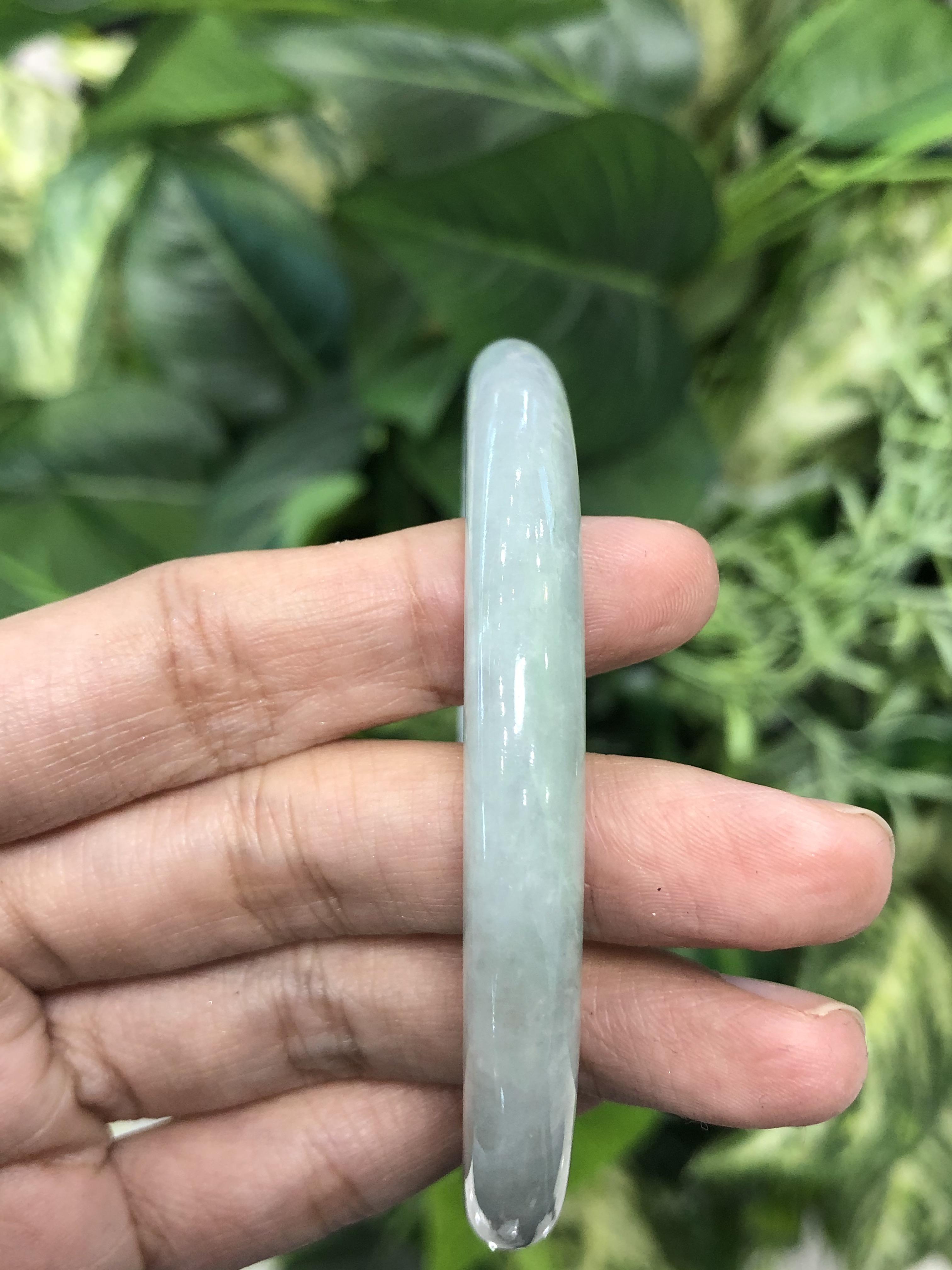 J05C005 หยก พม่า แท้ Jade กำไลหยก (Jade bracelet) 60.2 มม. พม่า (Myanmar)