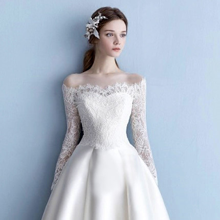 ชุดแต่งงาน ไหล่ปาด แขนยาว ชายตรง