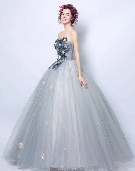 Pre-order ชุดแฟนซี ชุดราตรียาว เกาะอก สีน้ำเงิน แต่งดอกช่วงอกและเอว กระโปรงพองสวย สไตล์เจ้าหญิง