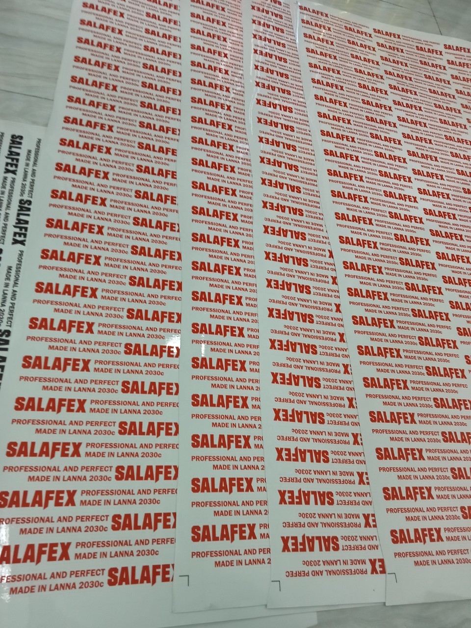 งานสติ๊กเกอร์