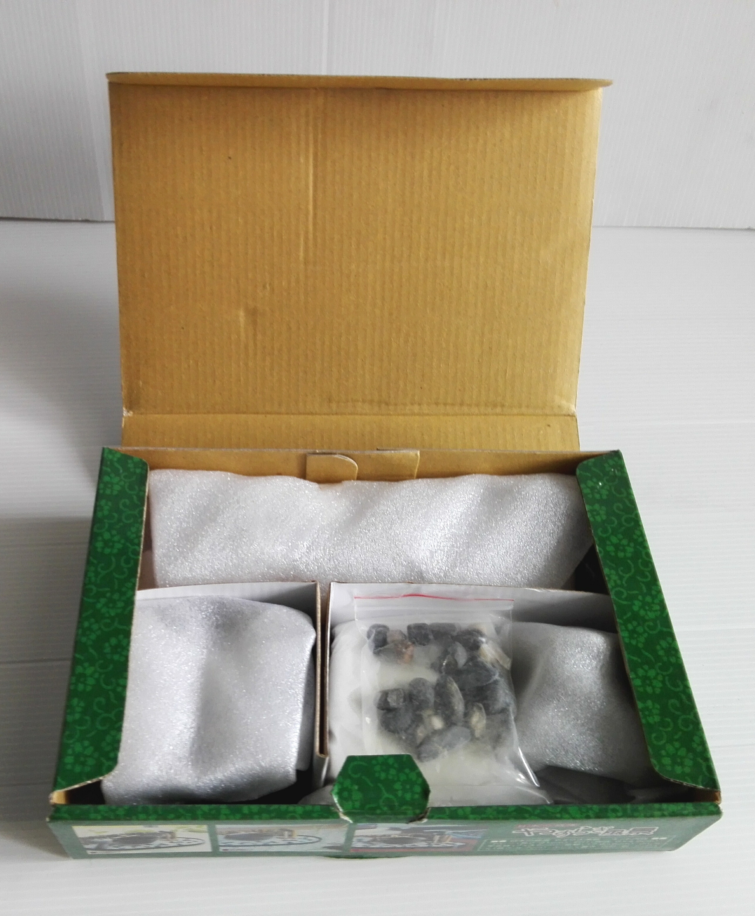 เซ็ทถาดแต่งสวนแบบญี่ปุ่น Japanese Garden Case View ขนาดประมาณ 15*21 cm.