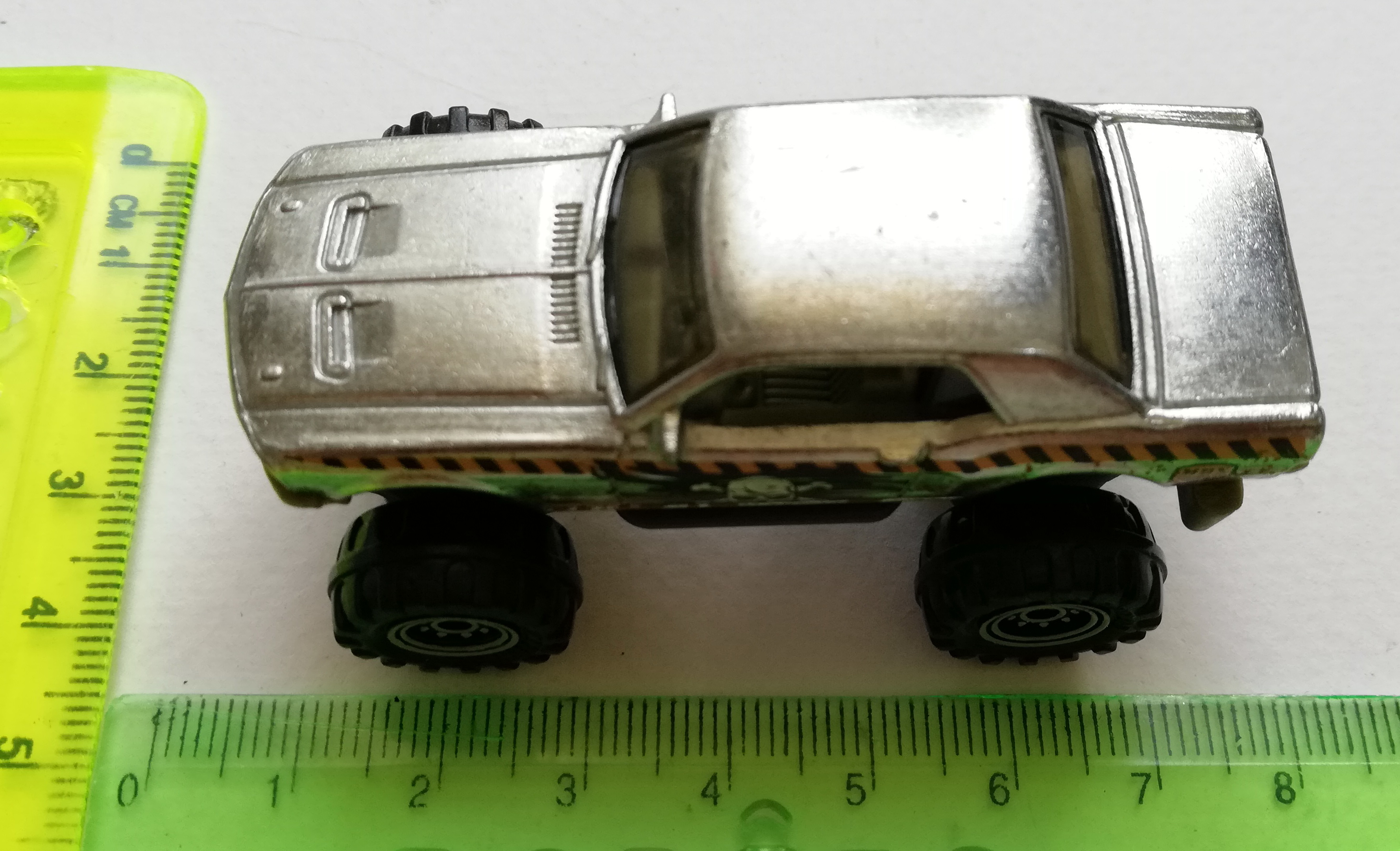 Die Cast, รถเหล็กล้อโตสีเงินแต่งลาย '68 Mustang , MB1009, ขนาด 1:64 จาก MATCHBOX**ไม่มีแพ็ค
