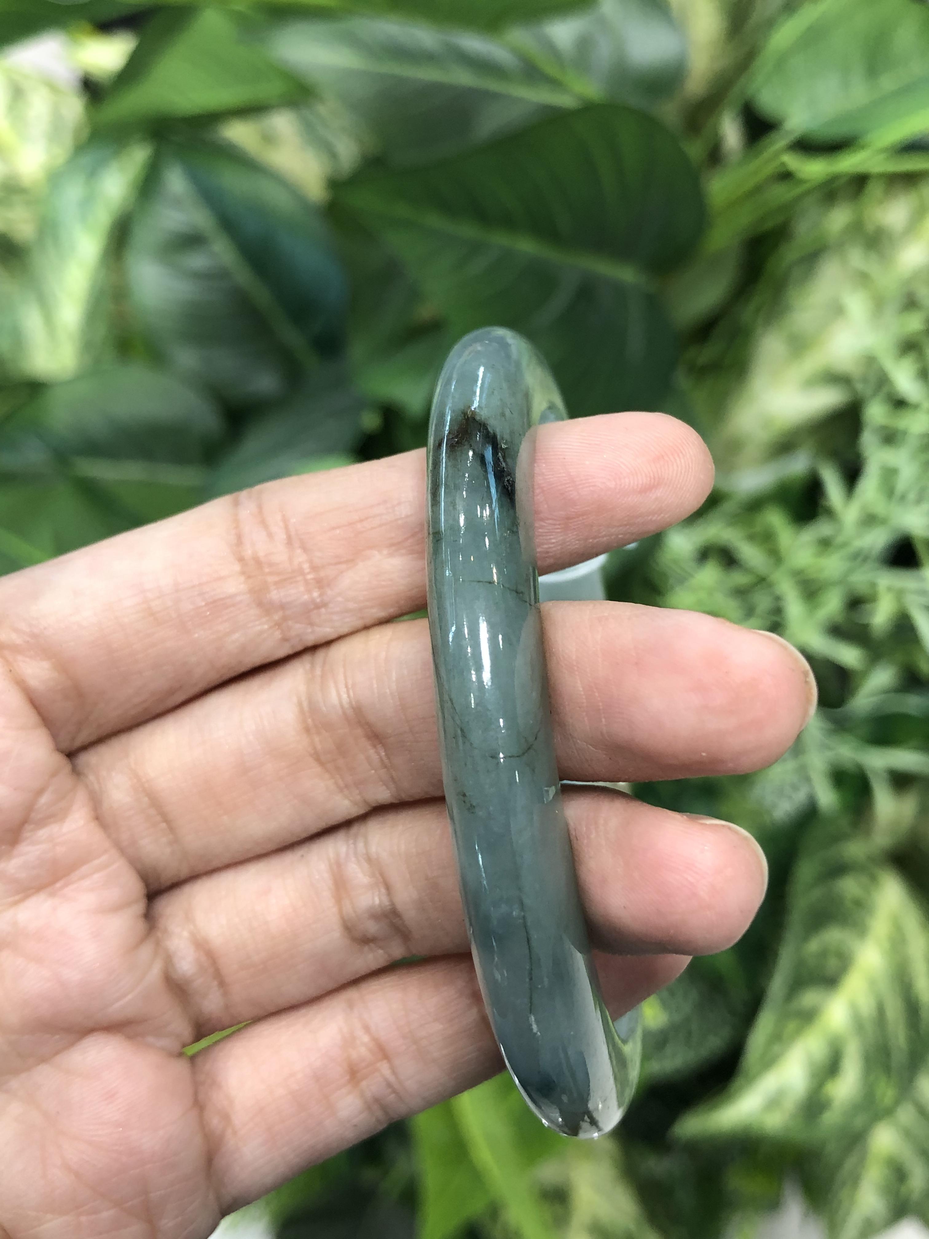 J05C0036 หยก พม่า แท้ Jade กำไลหยก 56.9 มม. (Jade bracelet) พม่า (Myanmar)