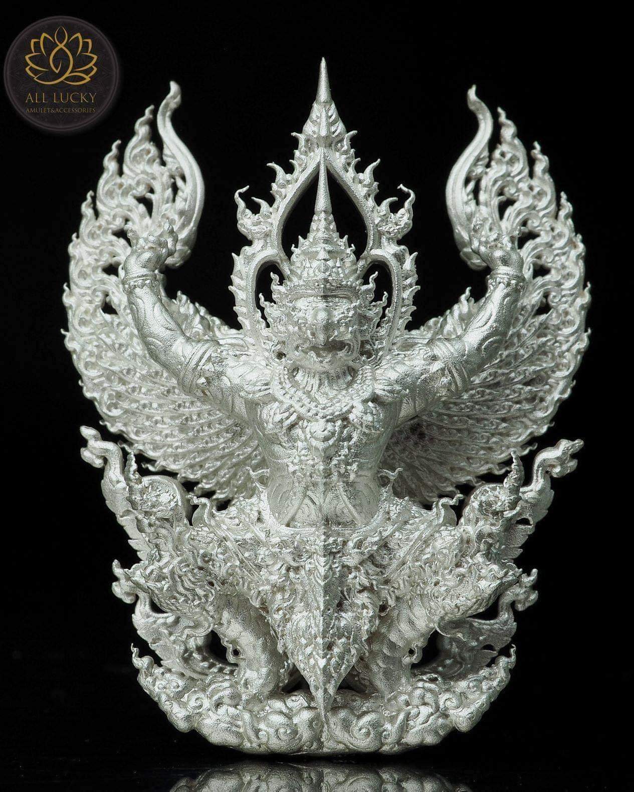 พญาครุฑทวียศ เนื้อเงินวาว ขนาด 3.8 X 2.8 เซนติเมตร