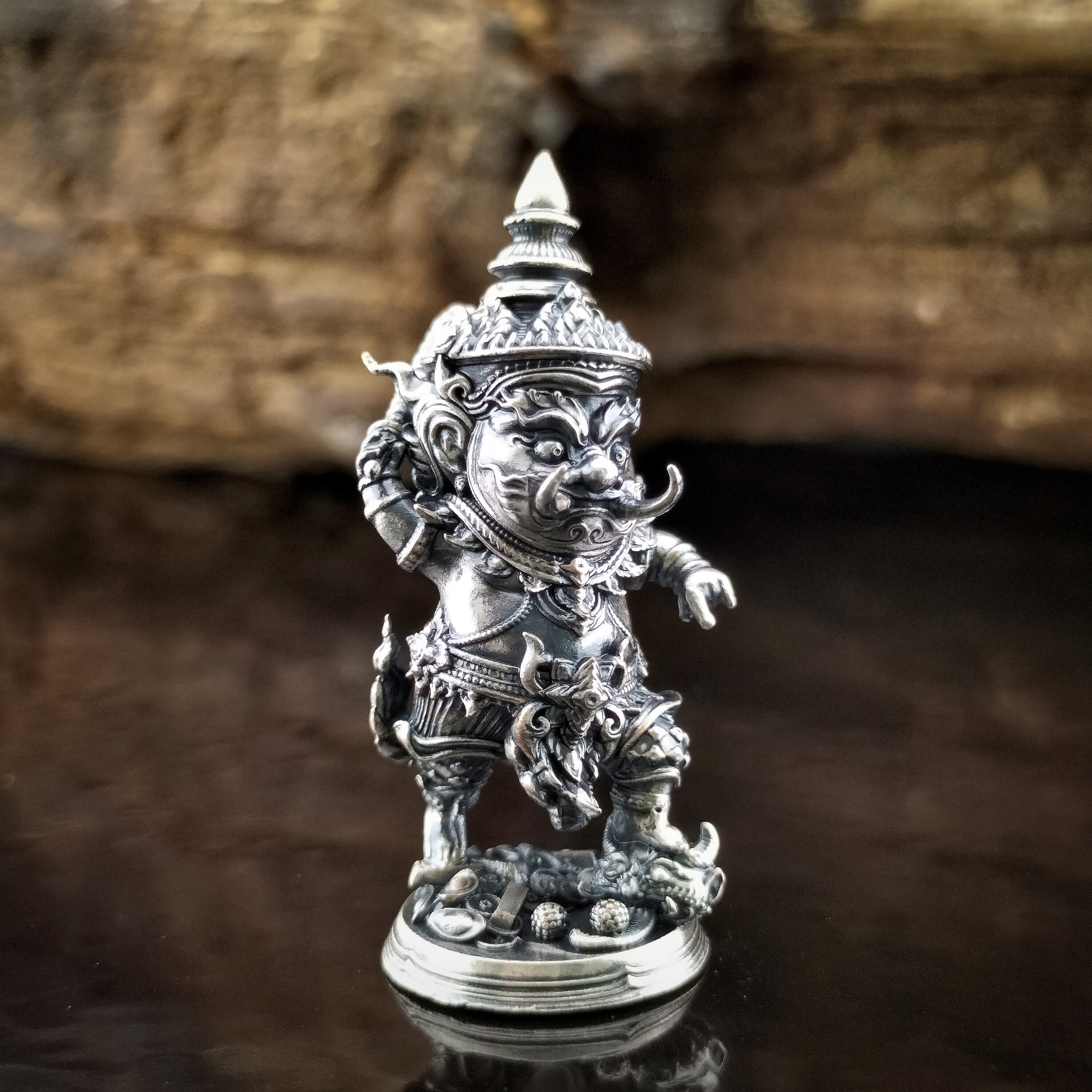 กุเวรน้อย รุ่นชนะมารบันดาลทรัพย์ เนื้อบรอนซ์ชุบเงินรมซาติน