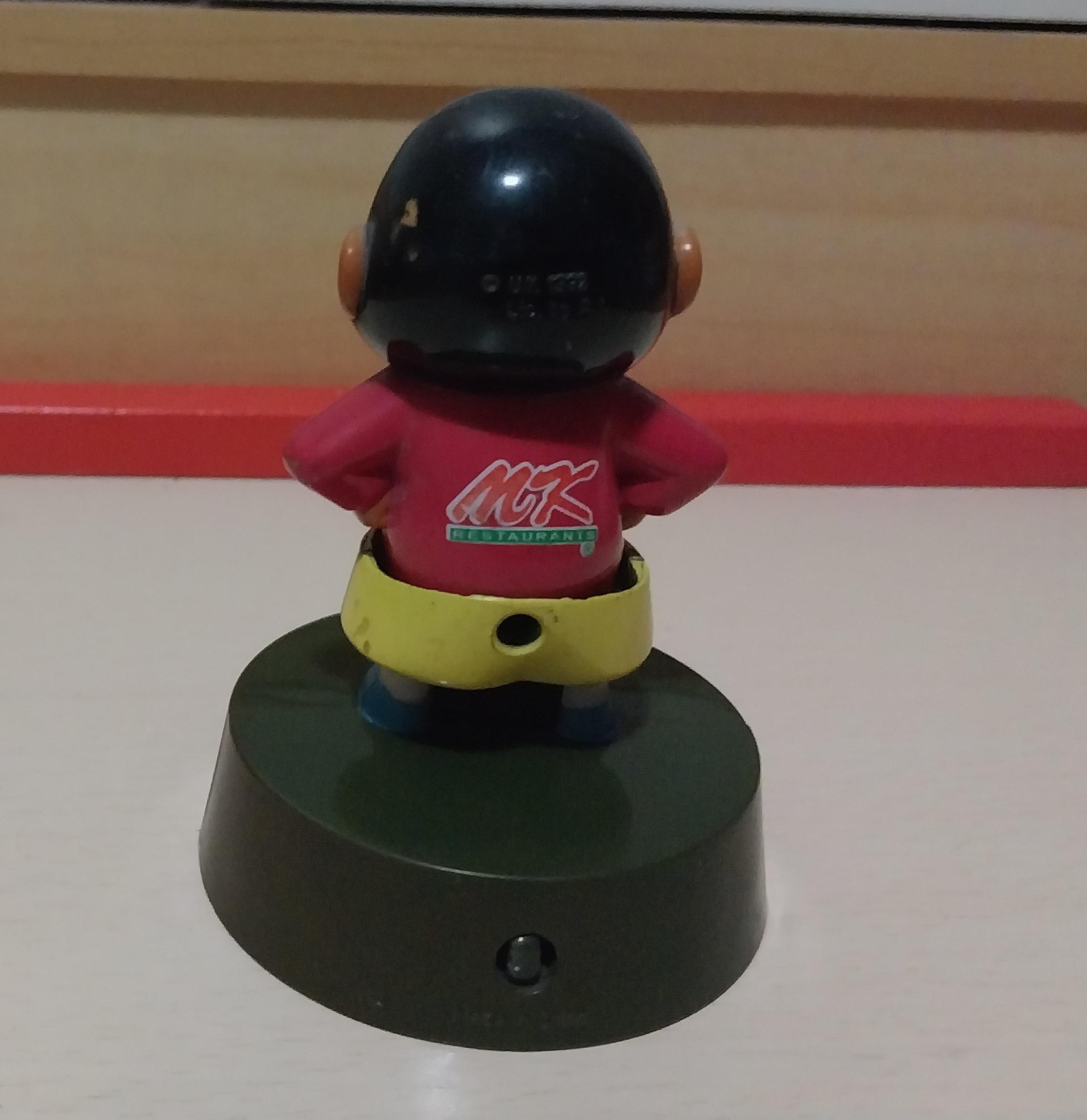 มือ2,มีหลายภาพ,งานไทย พรีเมี่ยมสุกี้เอ็มเคMK ตุ๊กตาไขลาน ชินจัง **ลานเสีย ส่ายเอวต้องโยกเอง มีตำหนิตามภาพ Shinchan