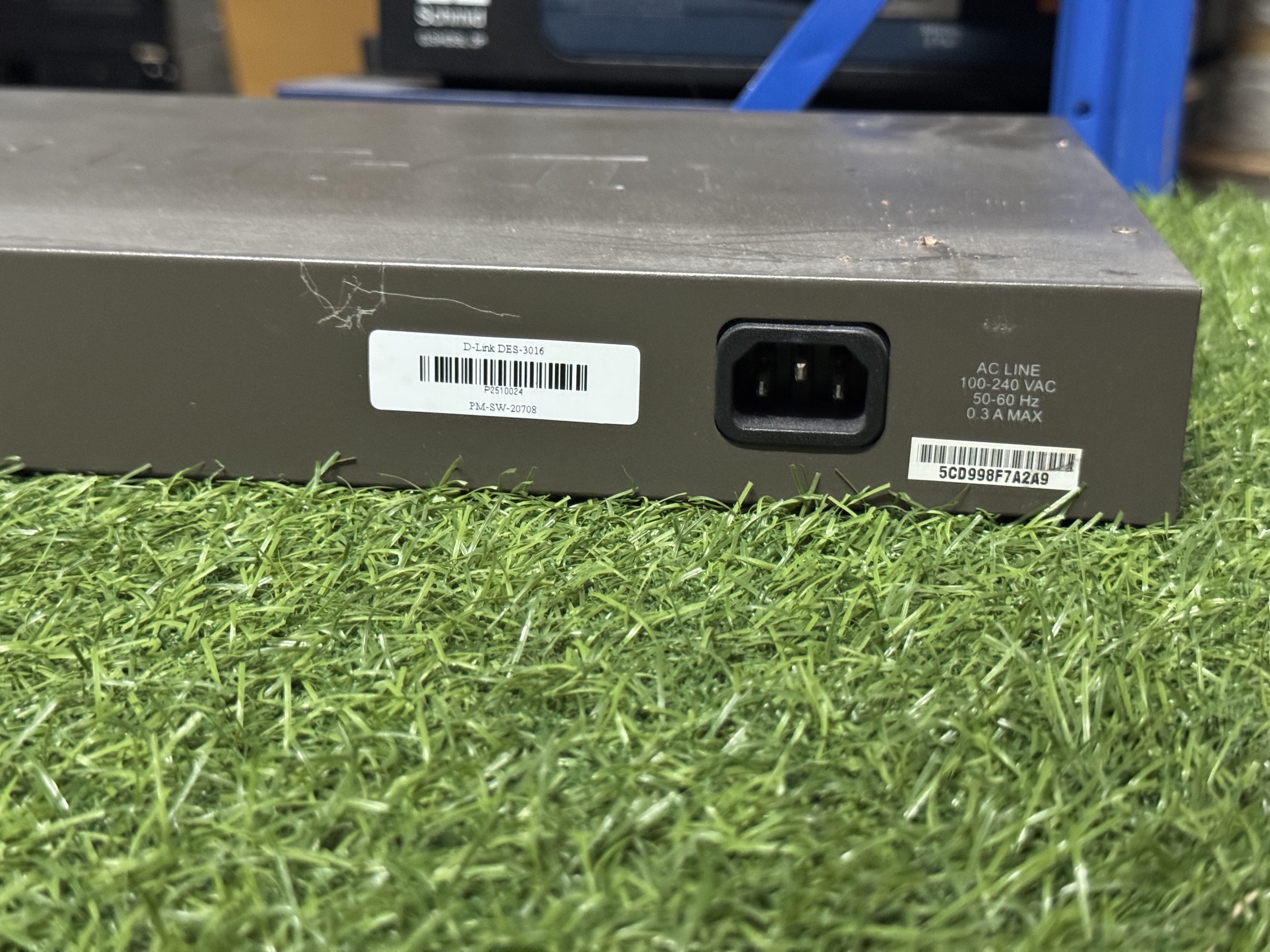 Switch สวิตซ์ฮับ D-Link DES-3016