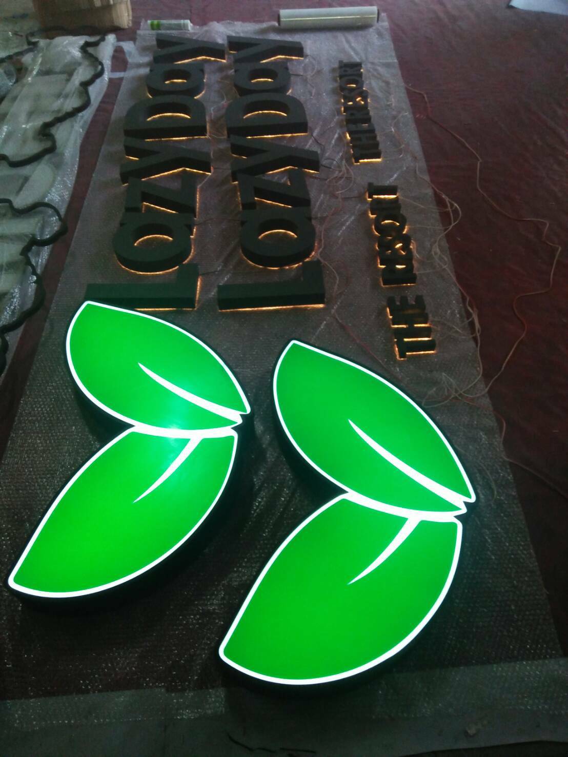 ป้ายกล่องไฟไดตัท