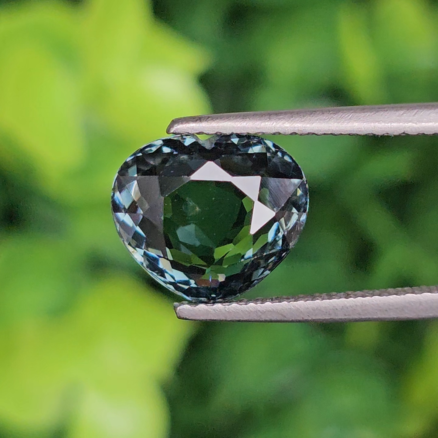 พลอย ทัวร์มาลีน (Tourmaline) 3.27 กะรัต (Cts.) พลอยแท้ อัญมณีมงคลประจําวันเกิด เครื่องประดับพลอย