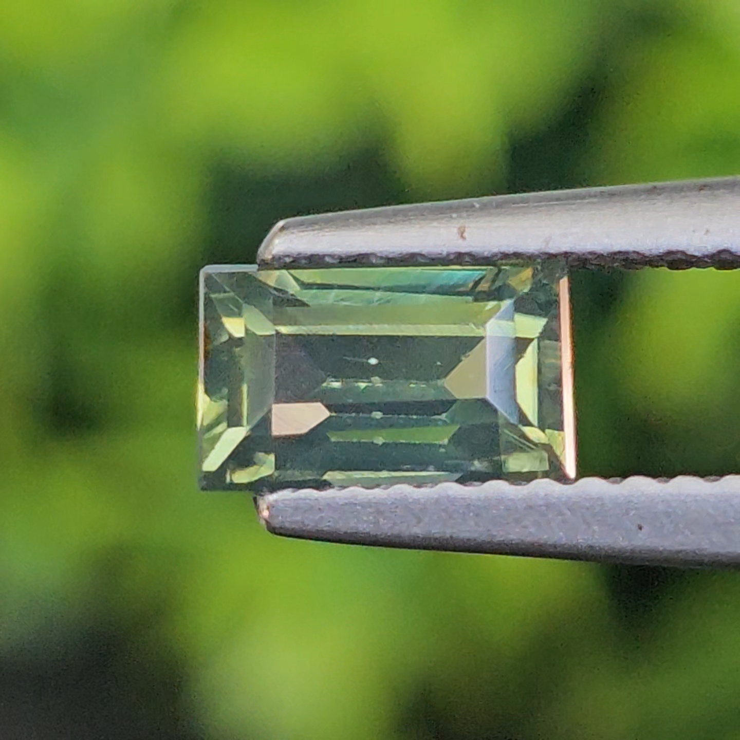 พลอย เพทาย Natural Zircon 1.23 กะรัต (Cts.) ดิบ พลอยแท้อัญมณีมงคล ประจําวันเกิด เครื่องประดับพลอย