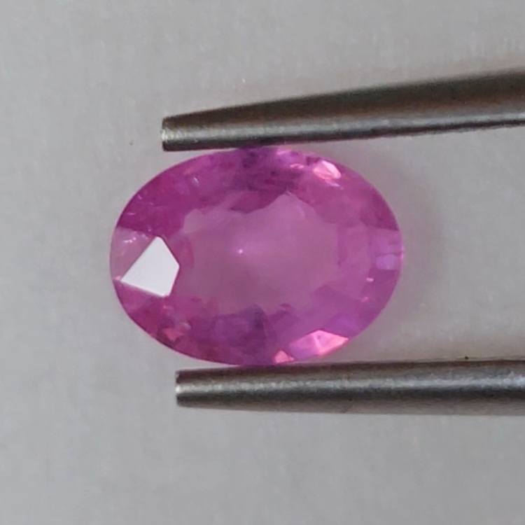 พลอย ชมพู พิ้ง แซฟไฟร์ Pink Sapphire 0.85 กะรัต (Cts.) พลอยแท้ อัญมณีมงคลประจําวันเกิด เครื่องประดับพลอย