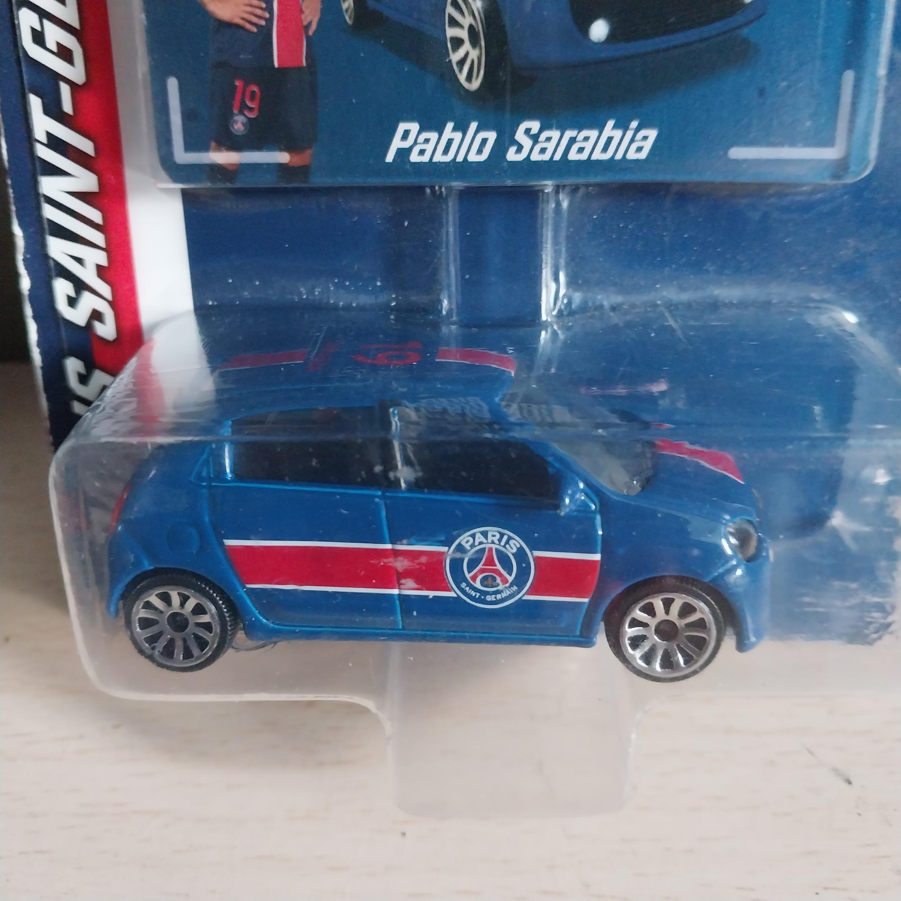 **แพ็คมีรอยบ้างตามภาพ , มีหลายภาพ รถเหล็กมาจอเร็ต Paris Saint- German รถ Renault Twinklo ,Plabo Sarabia หมายเลข 16 บนหลังคารถ