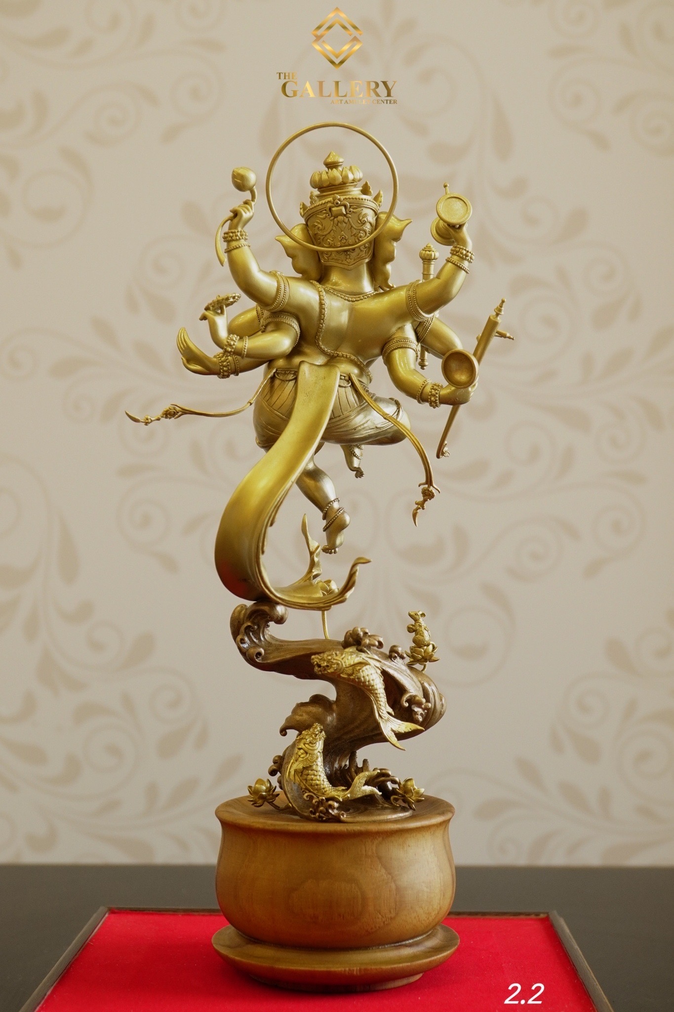 พระศรีนาฏยมหาคเณศ รุ่น กำเนิดอาริยธรรมศิลป์ รายการที่ 2.2 เนื้อโกลด์บรอนซ์ ขนาดความสูง 26 เซนติเมตร ( รวมฐาน )