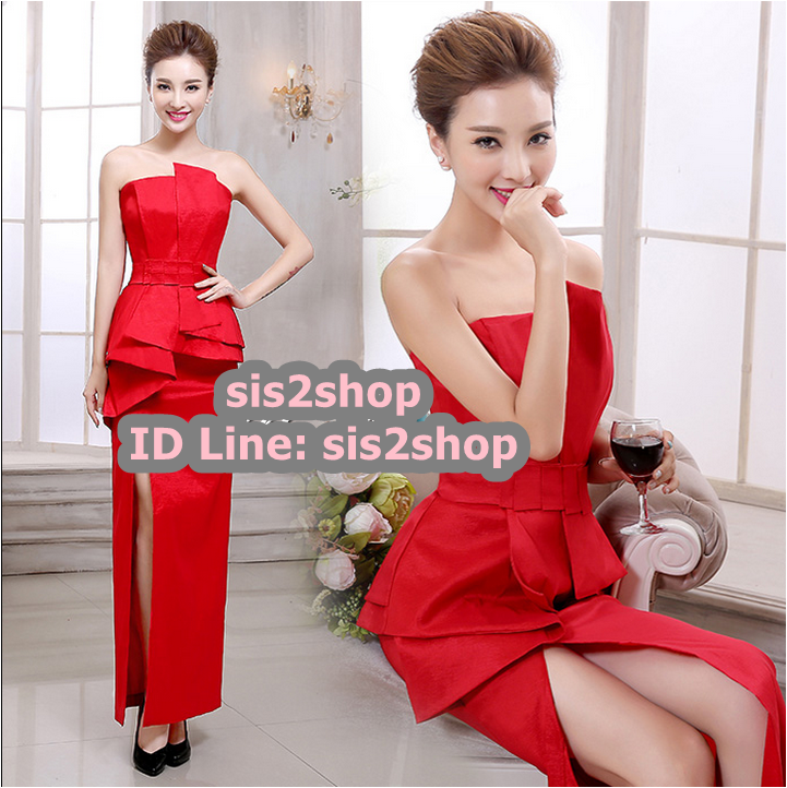 พร้อมส่ง ชุดราตรียาว เกาะอก สีแดง จับเดรปช่วงอก กระโปรงผ่าหน้า ทรงสวยหรู มีซิปหลัง