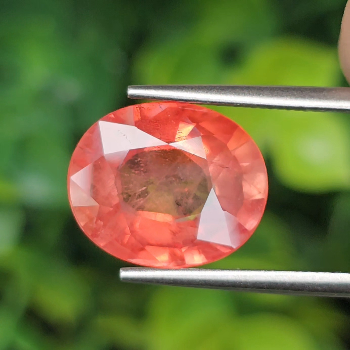 พลอย ออเรนจ์ แซฟไฟร์ Orange Sapphire 6.29 กะรัต (Cts.) พลอยแท้ อัญมณีมงคลประจําวันเกิด เครื่องประดับพลอย