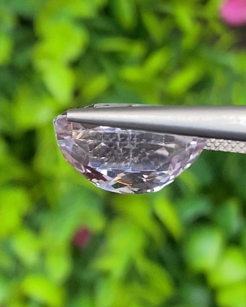 พลอย คุนไซท์ Kunzite 9.05 กะรัต (Cts.) พลอยแท้อัญมณีมงคล ประจําวันเกิด เครื่องประดับพลอย