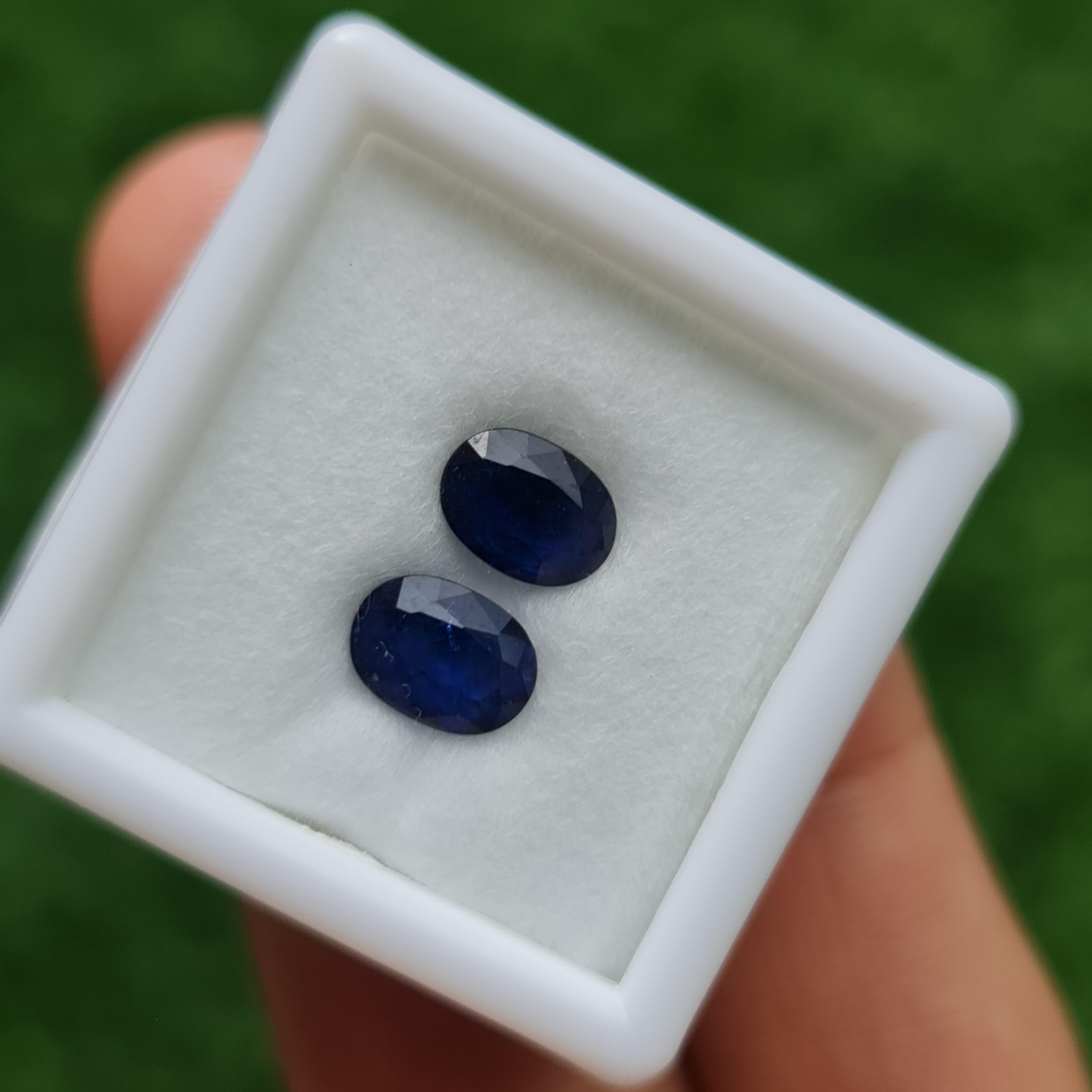 พลอย ไพลิน blue sapphire 1.91 กะรัต (Cts.) 2 เม็ด (Pcs.) พลอยแท้ อัญมณีมงคลประจําวันเกิด เครื่องประดับพลอย