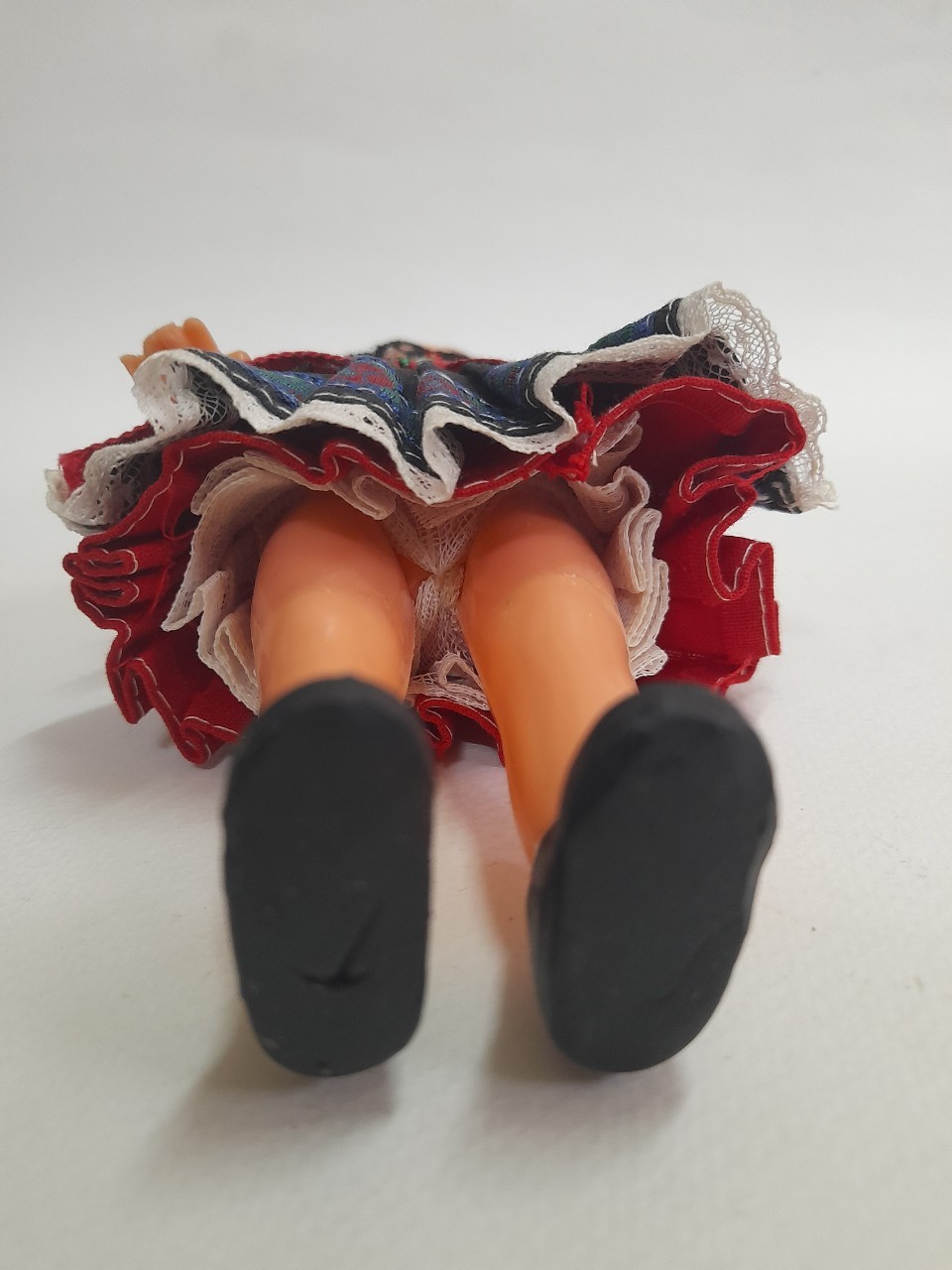 มีหลายภาพ,ตุ๊กตาเก่า แฮนด์เมดวินเทจ Pernenky Doll,Czech Moravian งานเรทโทร ขนาดตามรูป ชุดผ้า **ตาขวารีเพนท์ ส่วนอื่นสภาพเดิมๆมือสอง สภาพดี