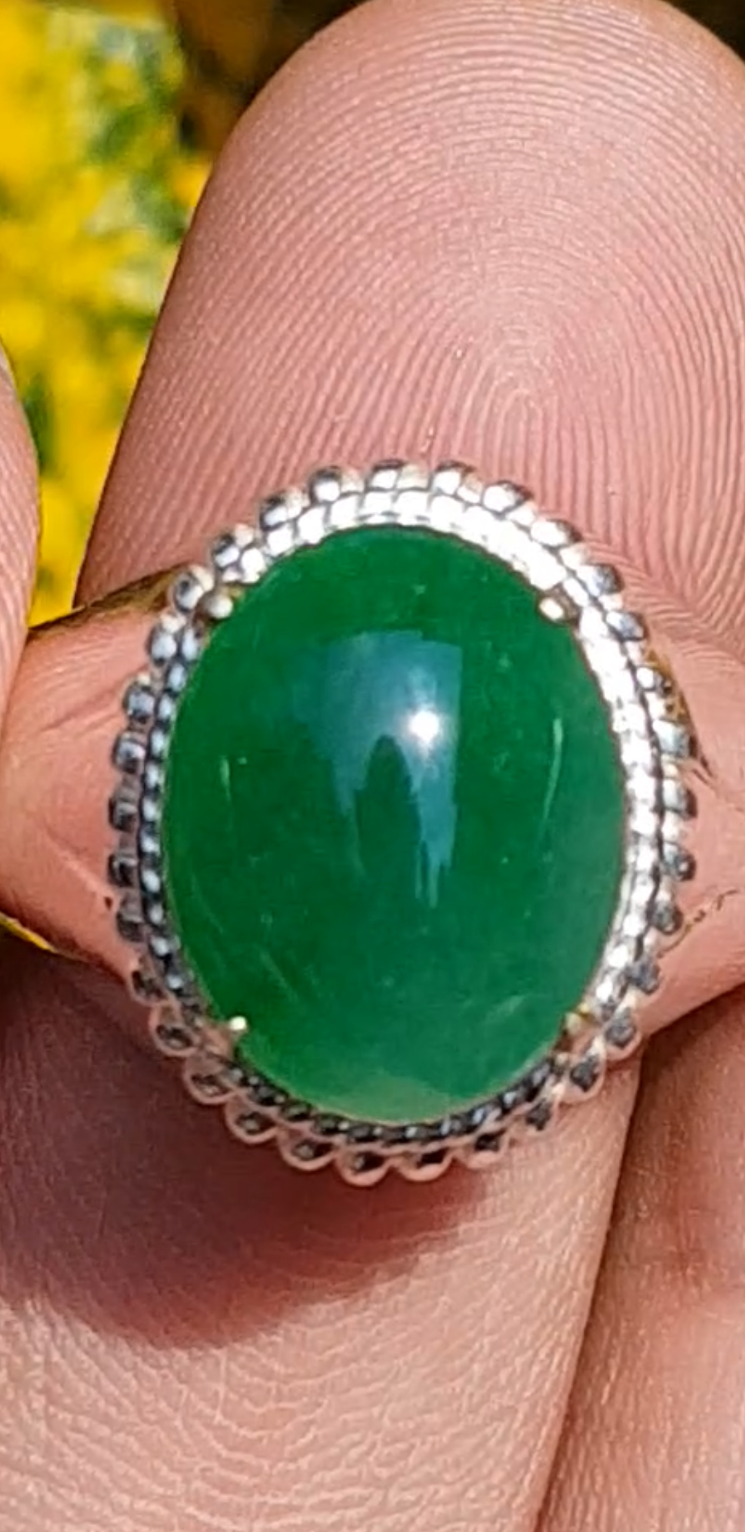 หยก พม่า แท้ Jade แหวนหยก 翡翠戒指 (Jadeite ring) 4.21 กะรัต (Cts.) ดิบ Size 62 ไม่ผ่านการปรับปรุง (Type A) พม่า (Myanmar)