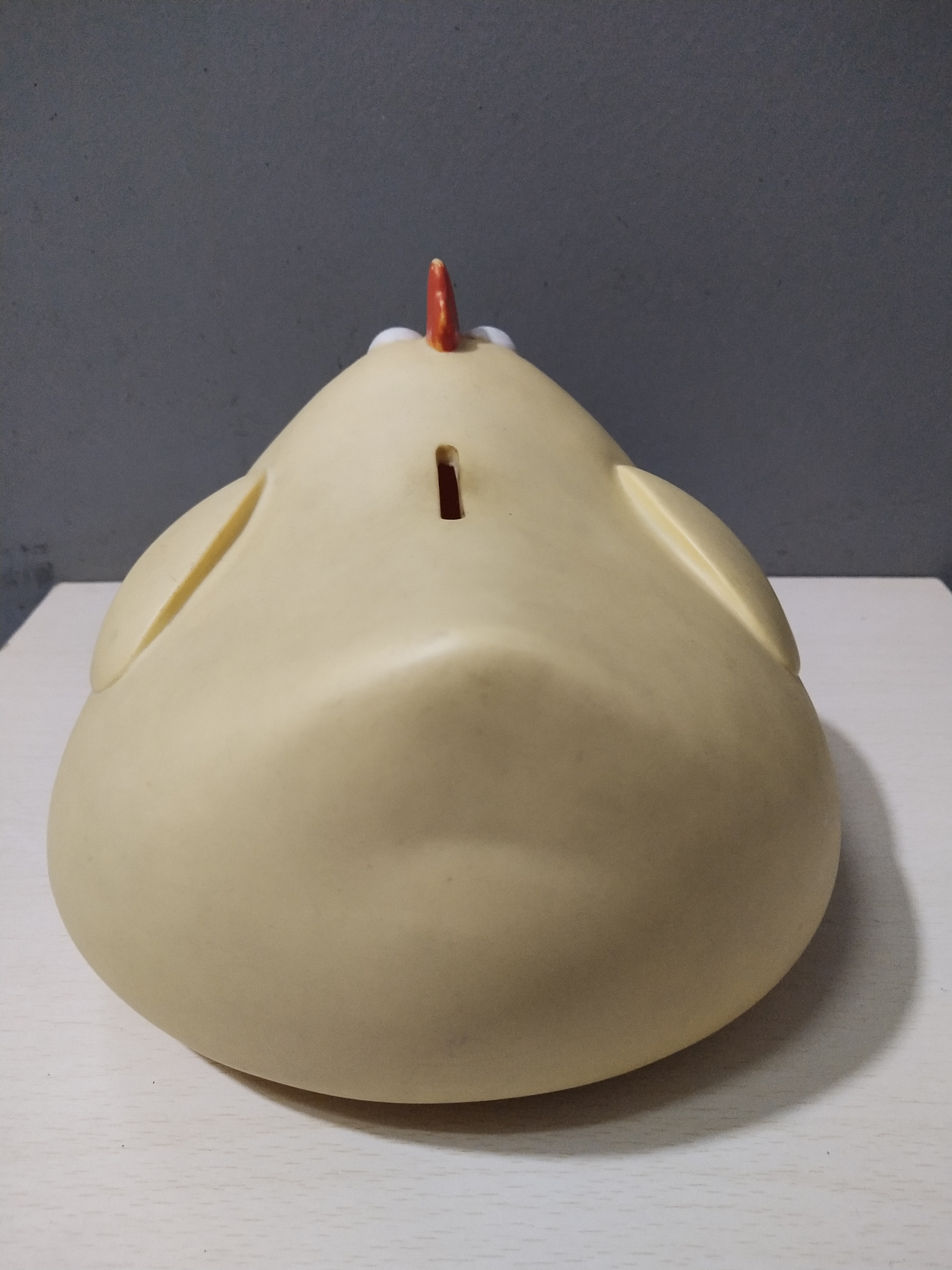 มีหลายภาพ กระปุกออมสินไก่อ้วน สีเหลือง ของสะสมจากธนาคารกสิกรไทย มีรอยเปื้อนบ้างตามภาพ