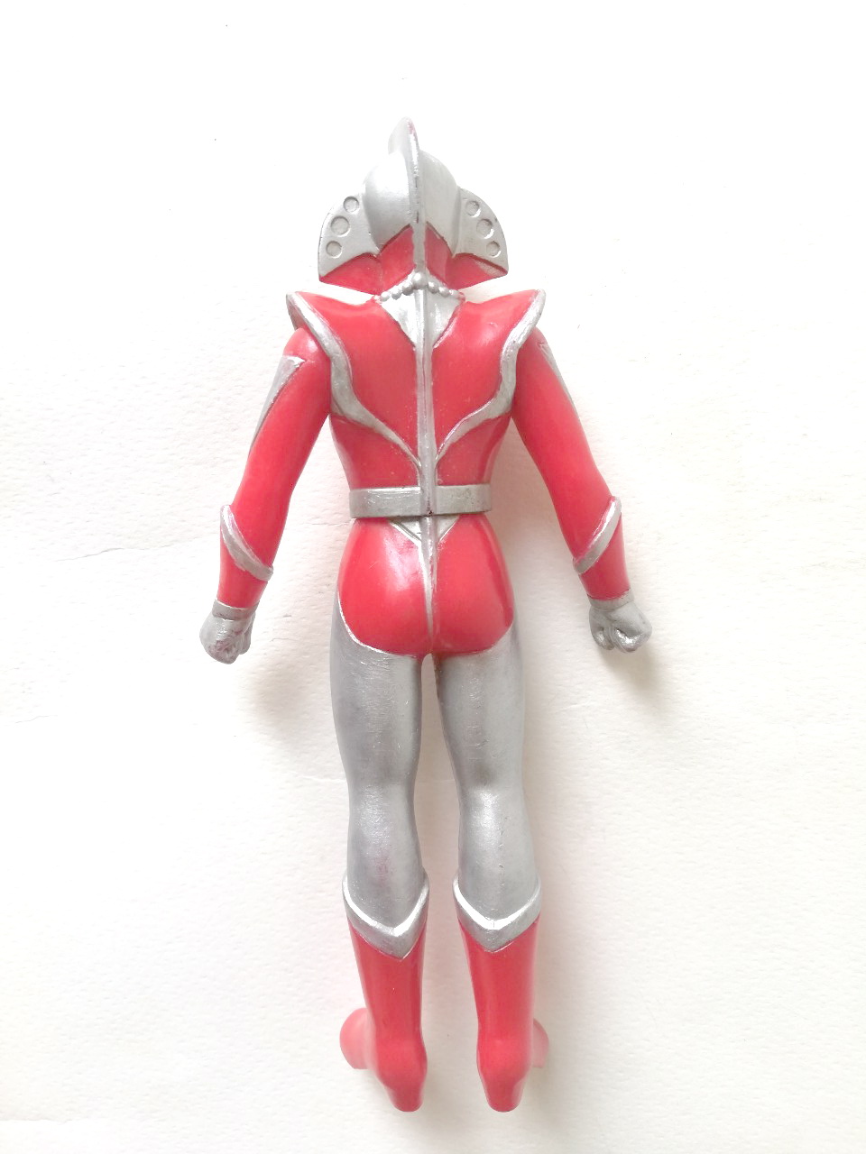 ซอฟ 6 - 6.5 นิ้ว ขนาดตามรูป อุลตร้าวูเมน เบธ 1ใน3อุลตร้าแมนอเมริกา ***ซ่อมสี