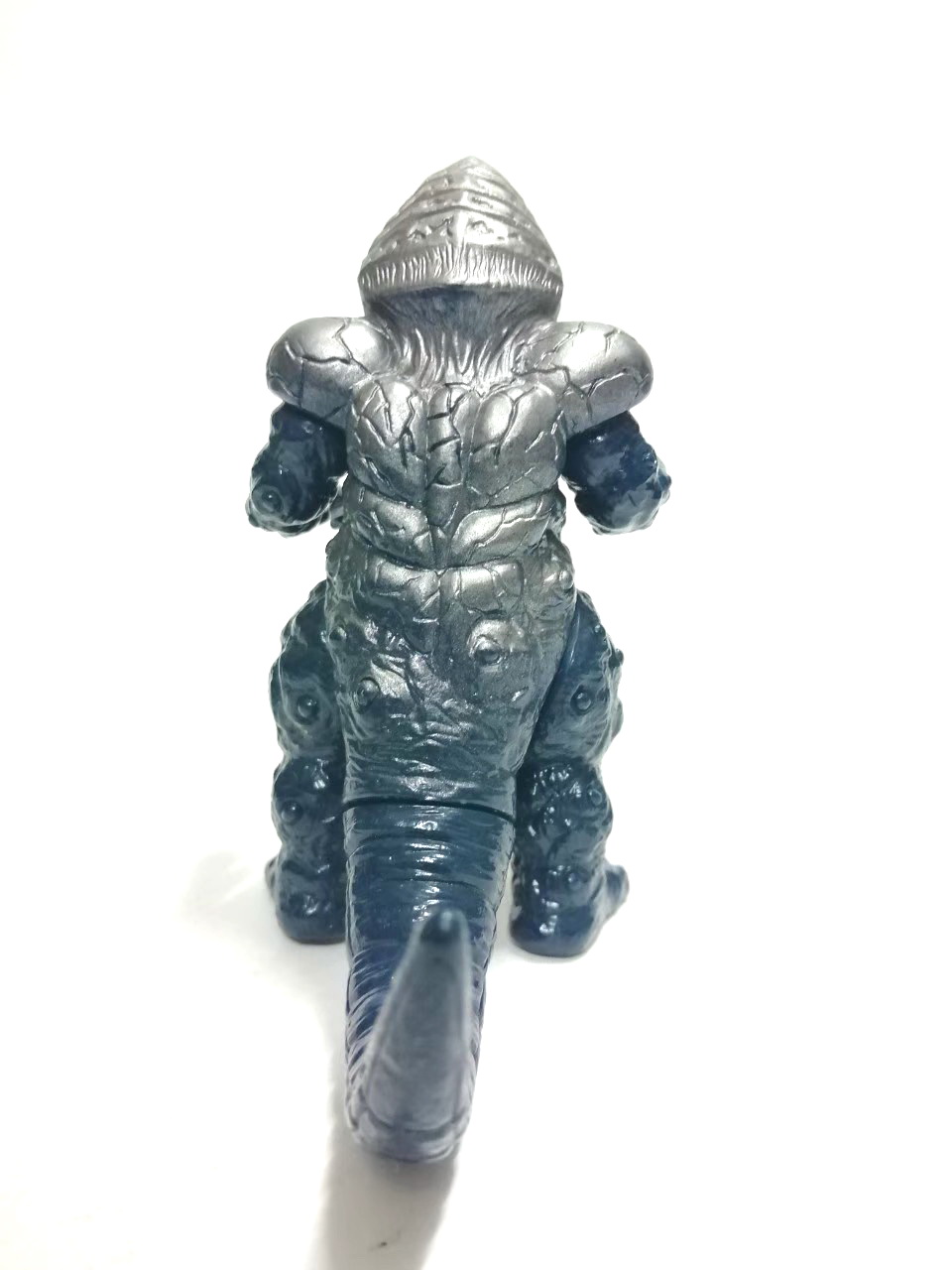 ซอฟ 4 นิ้ว สัตว์ประหลาดกอลซ่า จากอุลตร้าแมนทีก้า มือสองสภาพดีมีรอยบ้าง