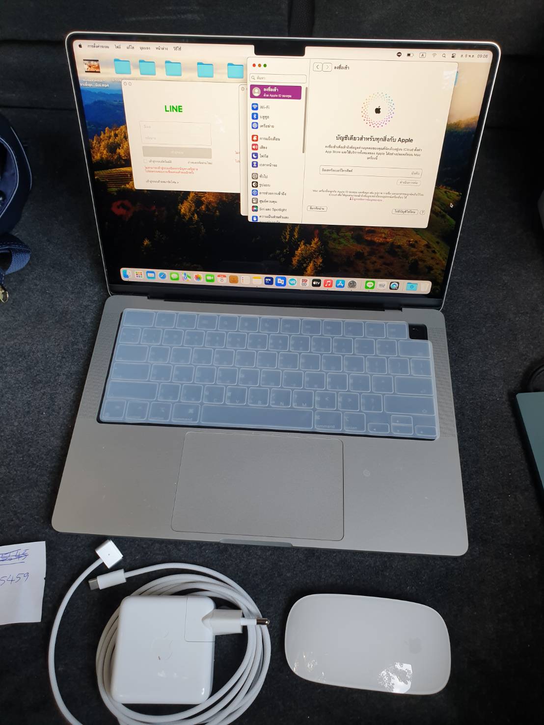 Apple Macbook Pro M3 14" 8GB/512GB เครื่องและสายชาตร์ สภาพใหม่มาก