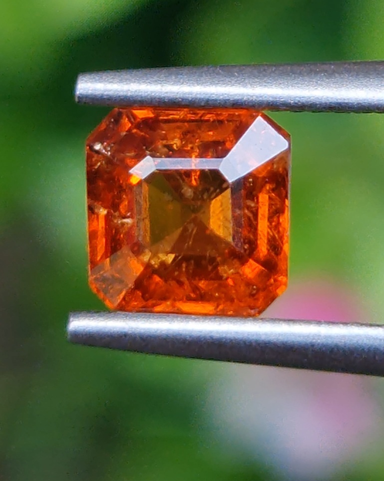 พลอย สเปสซาร์ไทต์ Spessartite Garnet 1.18 กะรัต Cts. พลอยแท้ อัญมณีมงคลประจําวันเกิด เครื่องประดับพลอย