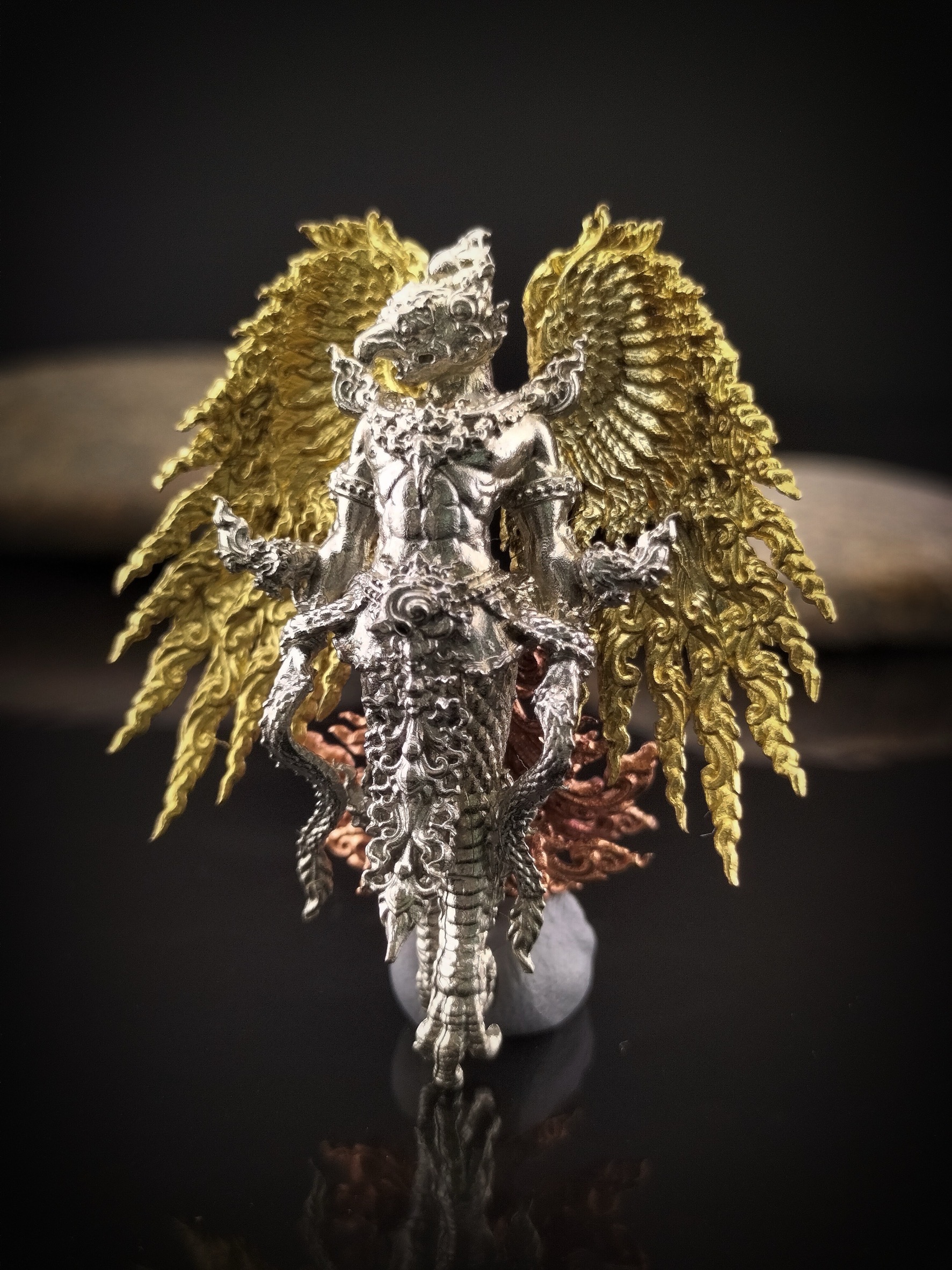 พญาครุฑปรเมศวร รุ่น มหาลาภเปิดขุมทรัพย์