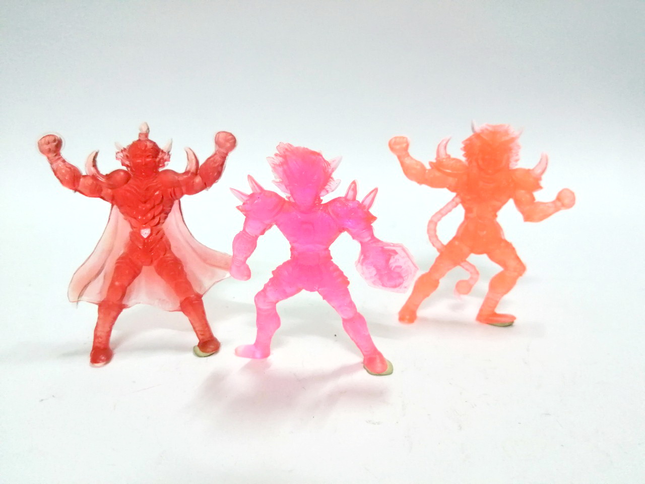 ตุ๊กตุ่นยาง เซนต์เซย่า เอเลียส มู(แดง)สกอร์เปี้ยน มิโร (ส้ม)ซิลเวอร์เซนต์ เพอซีอุส (ชมพู)