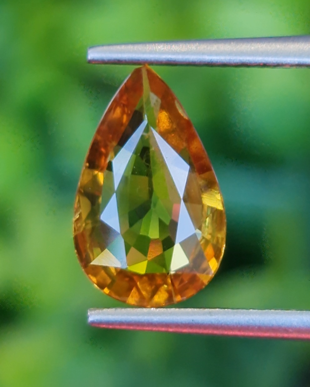พลอย บุษราคัม yellow sapphire 1.62 กะรัต (Cts.) พลอยแท้ อัญมณีมงคลประจําวันเกิด เครื่องประดับพลอย